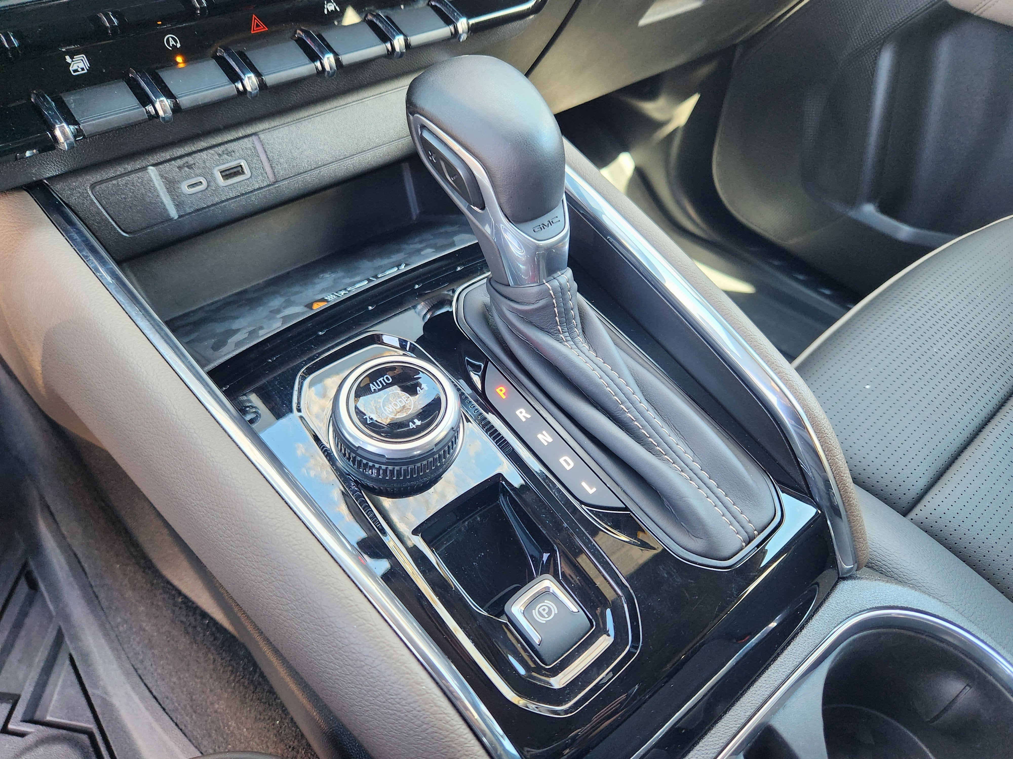 2024 GMC Canyon Denali