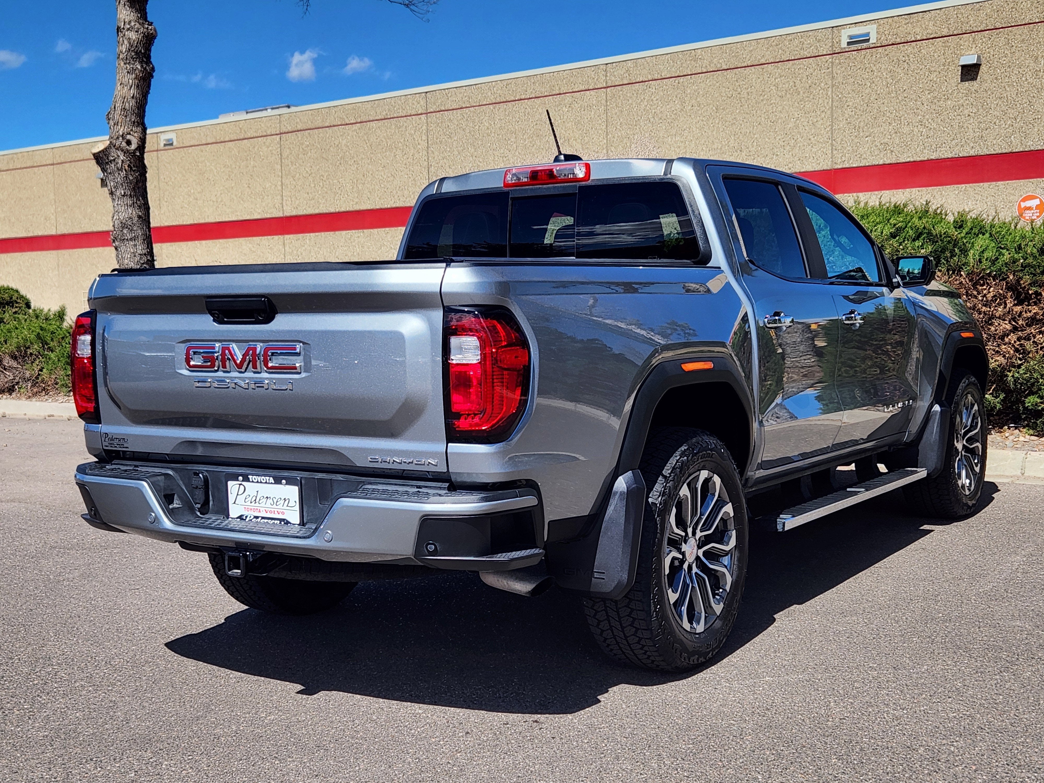 2024 GMC Canyon Denali