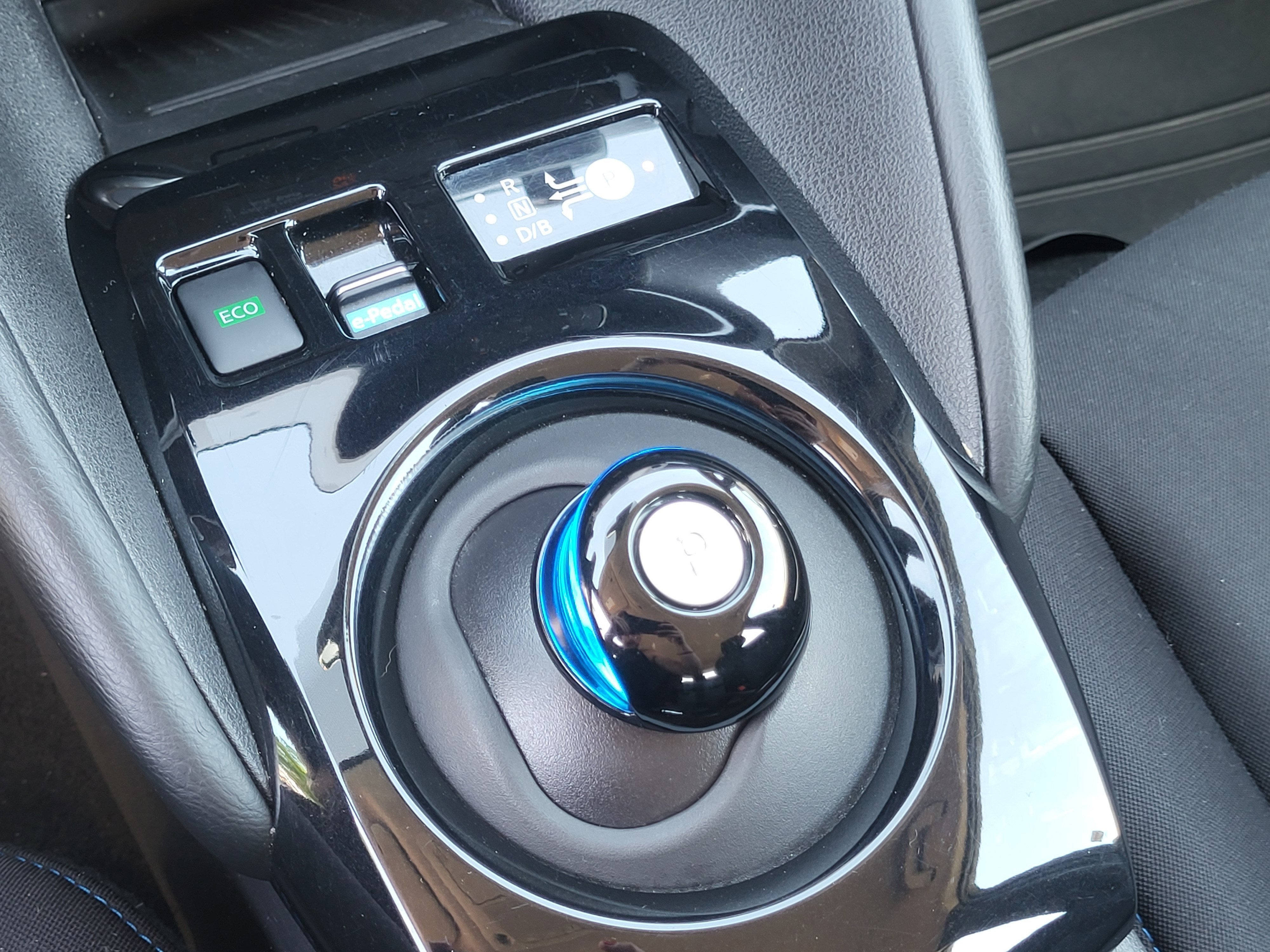 2022 Nissan Leaf SV Plus