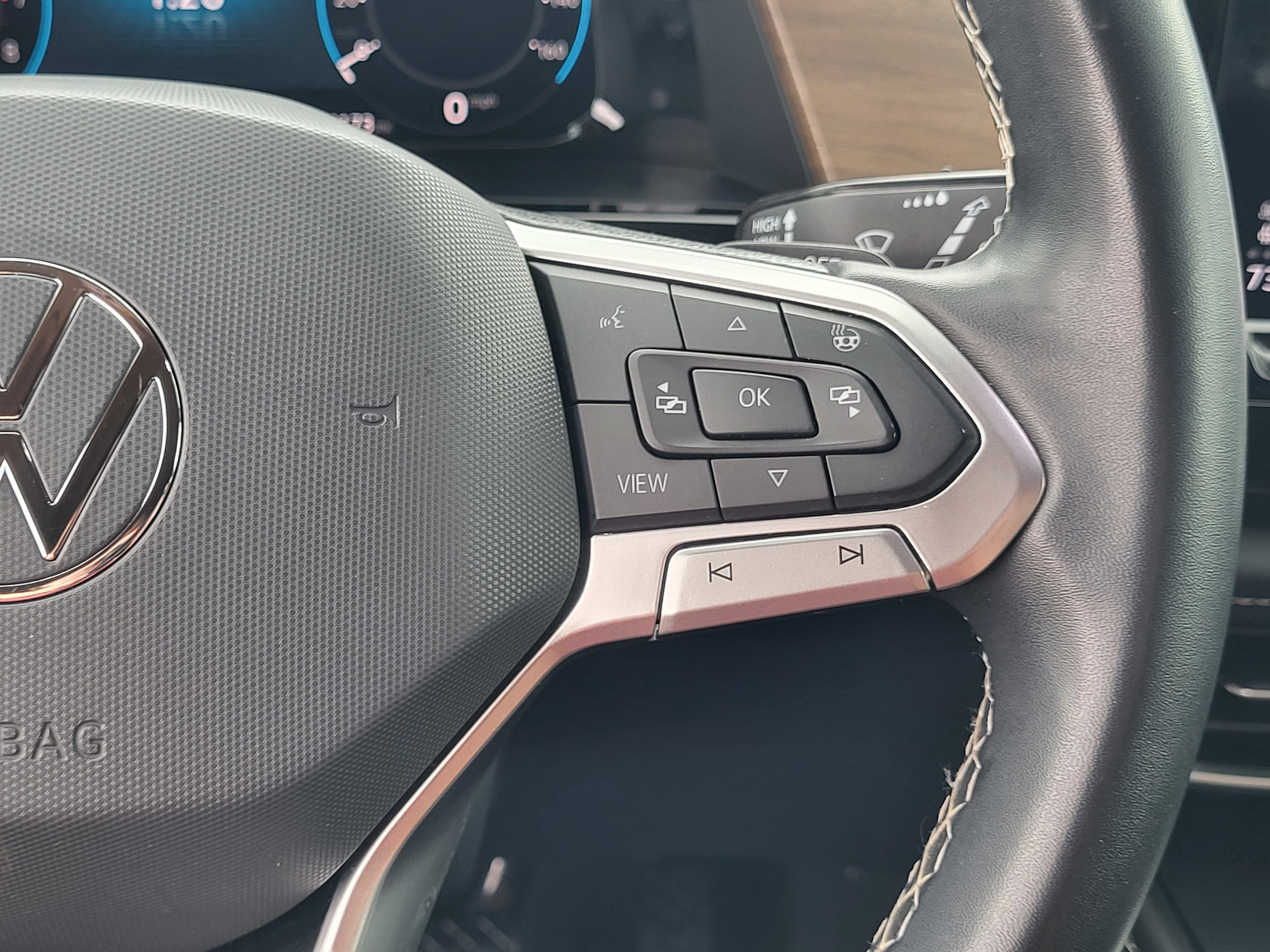2024 Volkswagen Atlas 2.0T SE