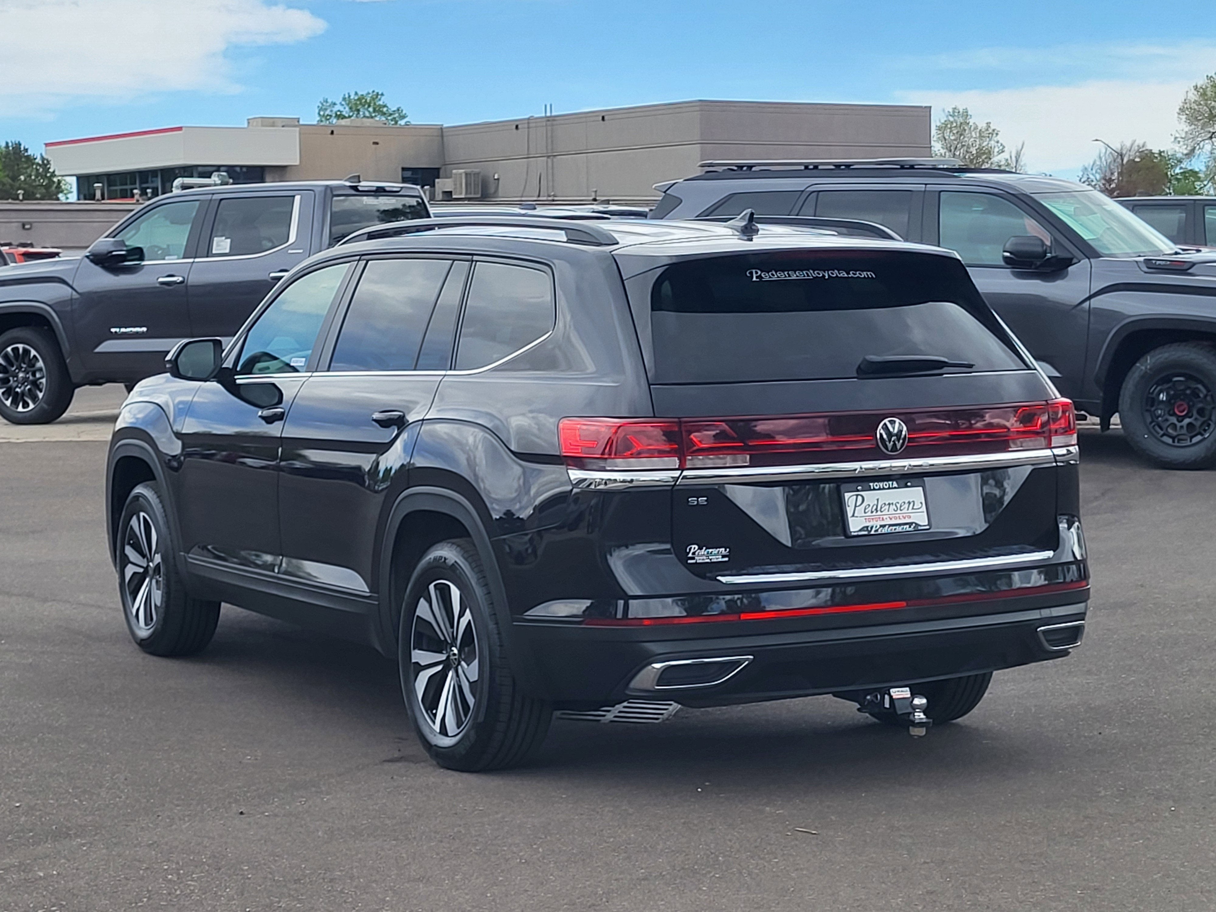2024 Volkswagen Atlas 2.0T SE