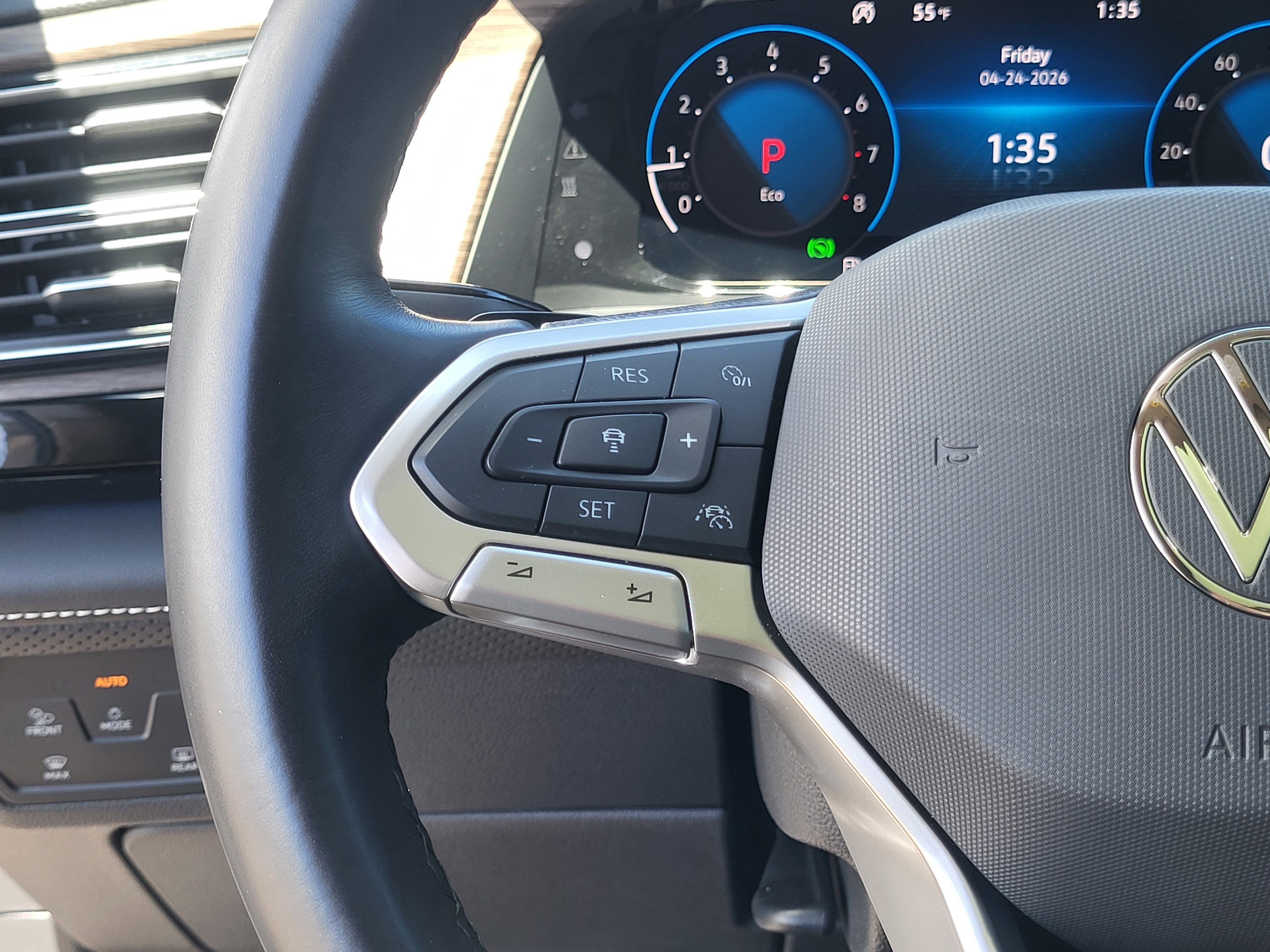 2024 Volkswagen Atlas 2.0T SEL Premium R-Line
