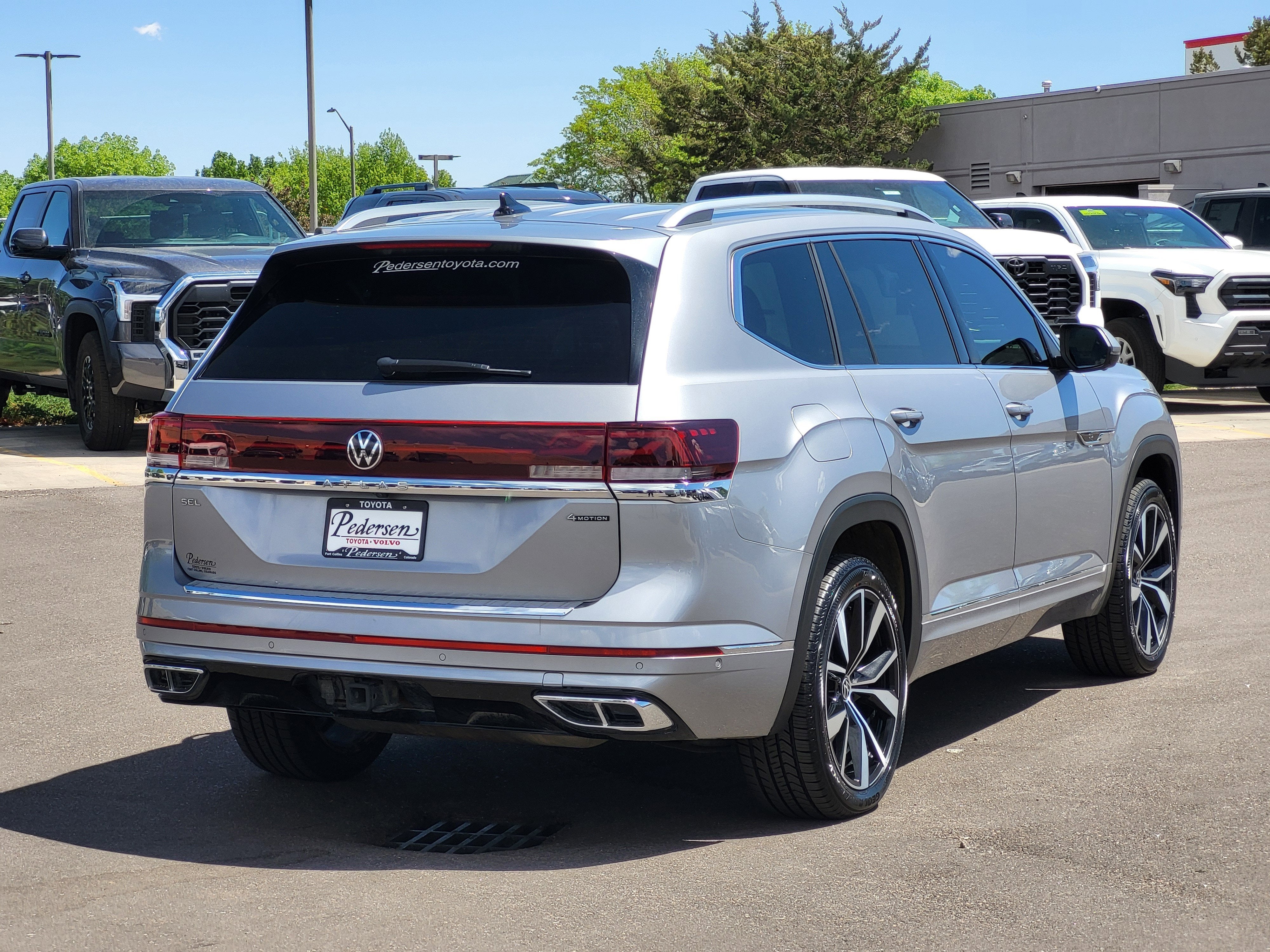 2024 Volkswagen Atlas 2.0T SEL Premium R-Line