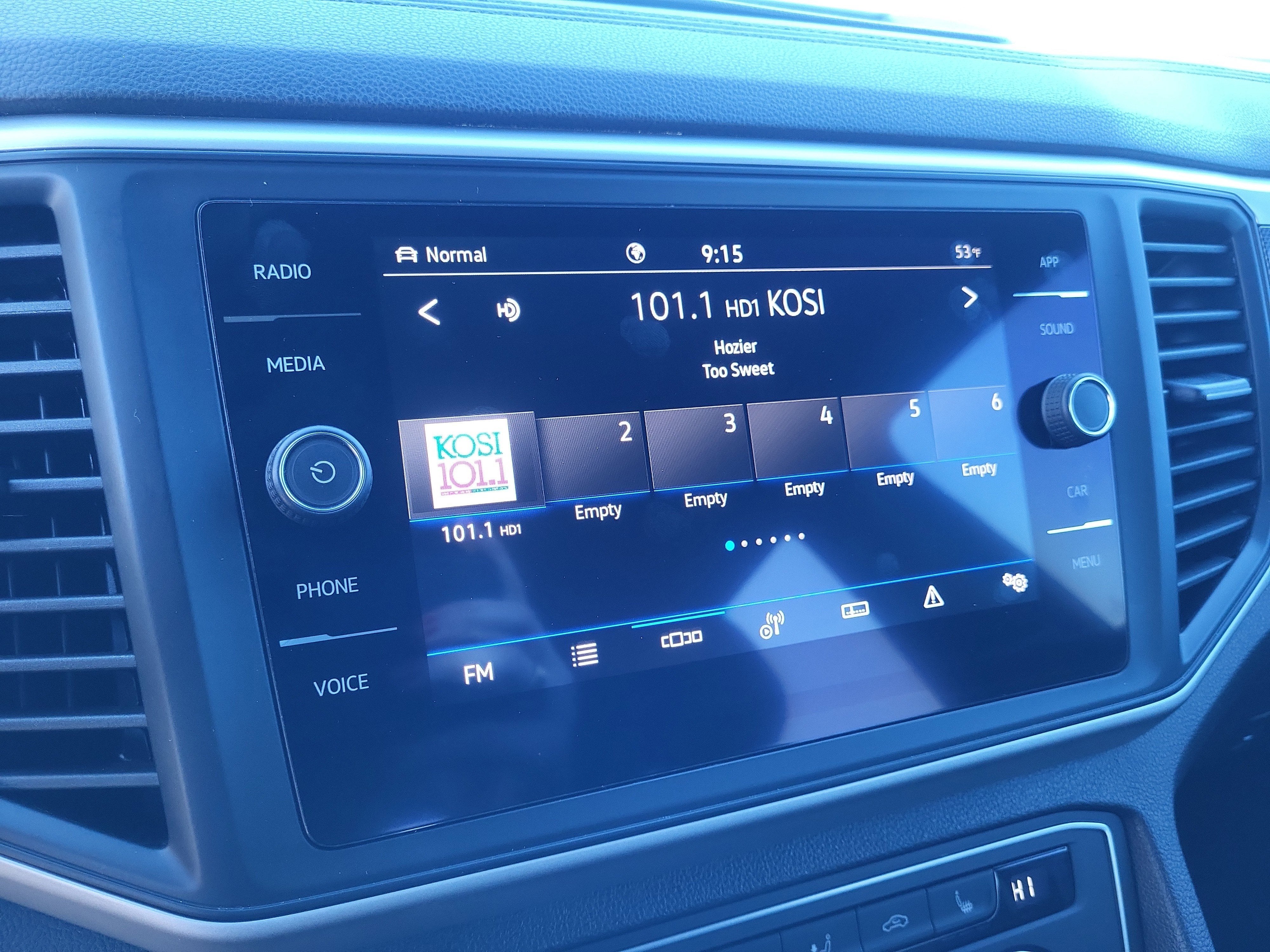 2021 Volkswagen Atlas Cross Sport 3.6L V6 SE w/Technology R-Line