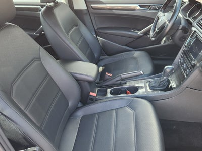2017 Volkswagen Passat 1.8T SE