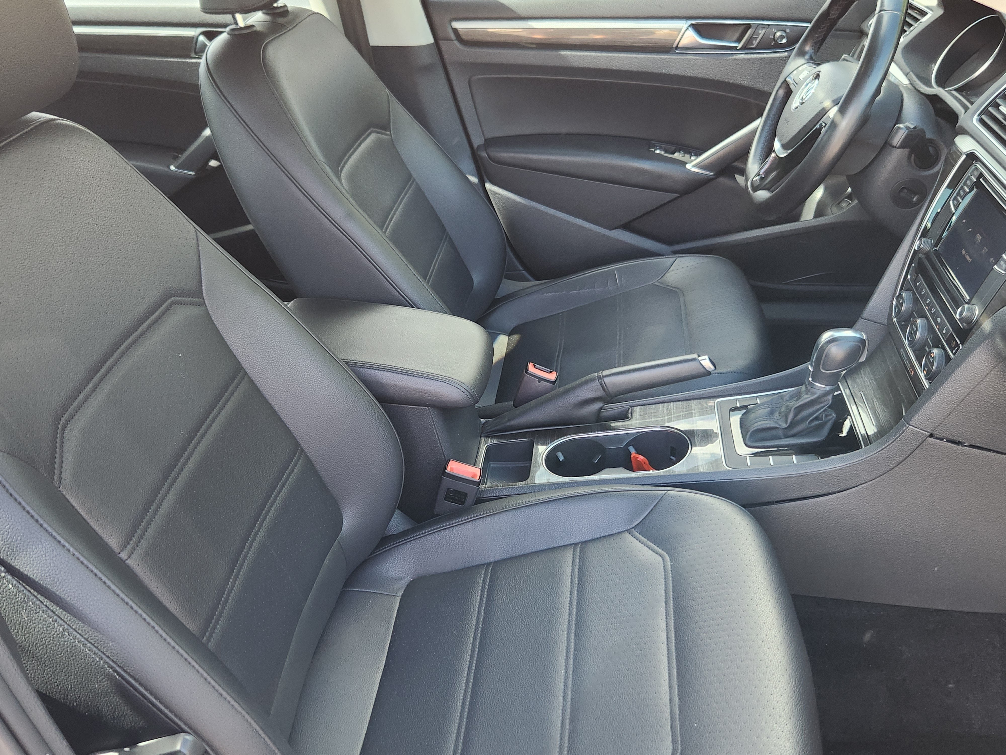 2017 Volkswagen Passat 1.8T SE