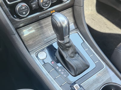 2017 Volkswagen Passat 1.8T SE