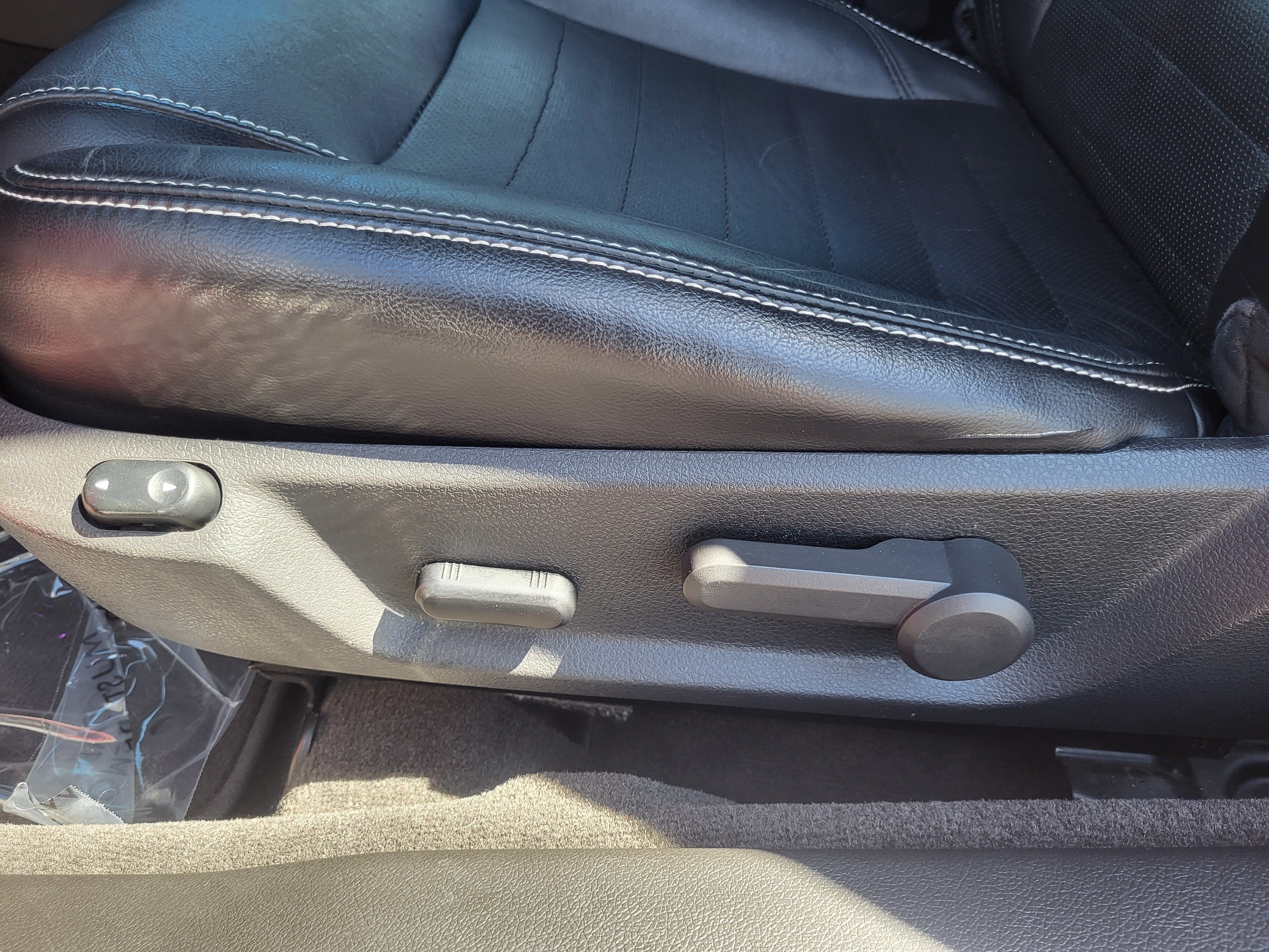 2013 Ford Mustang V6 Premium