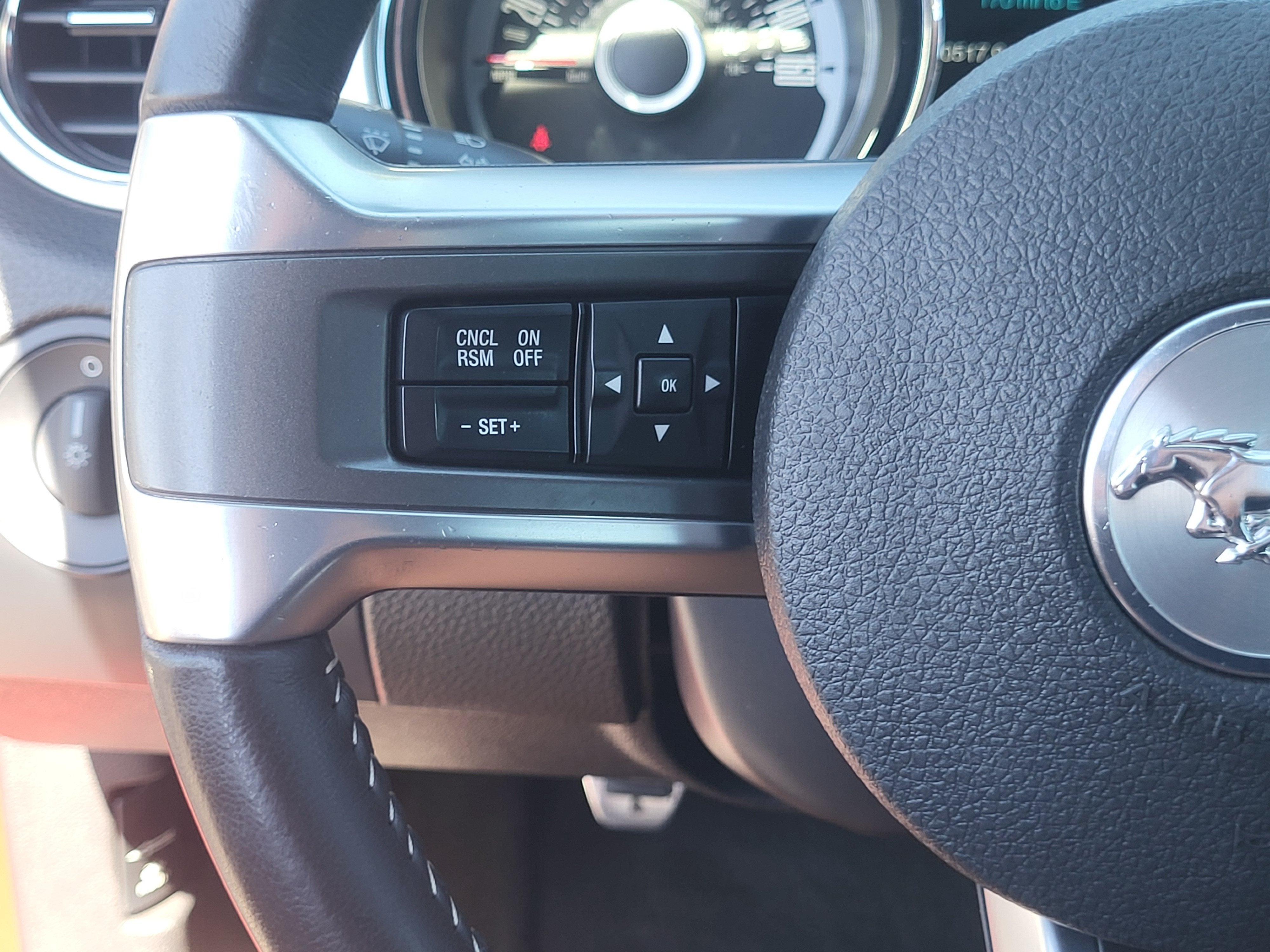 2013 Ford Mustang V6 Premium