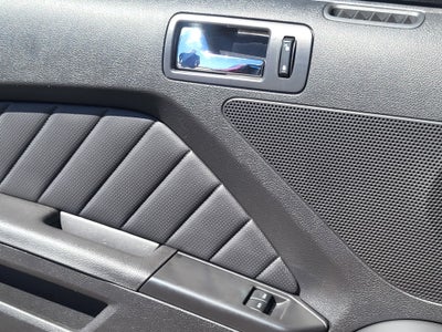 2013 Ford Mustang V6 Premium