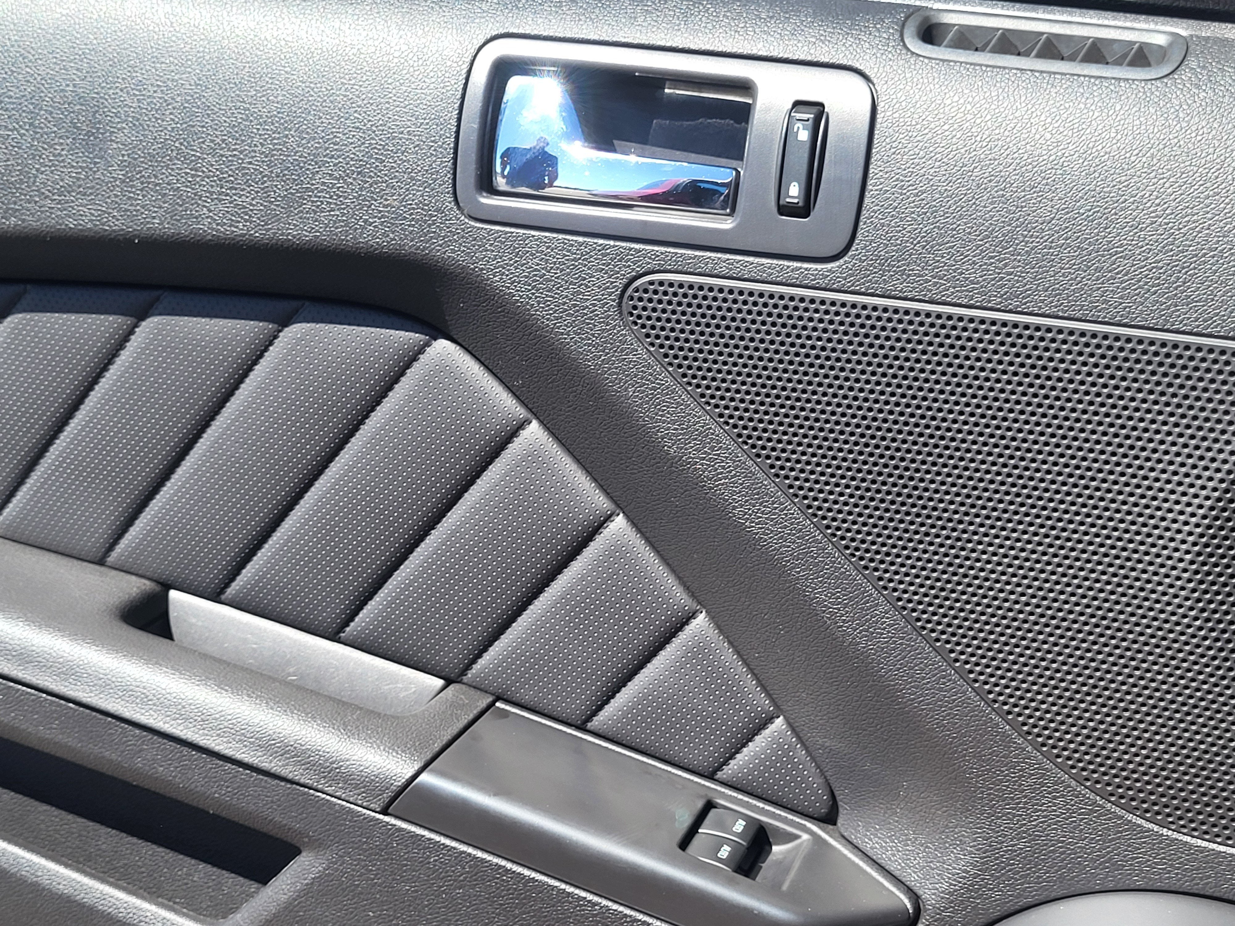 2013 Ford Mustang V6 Premium