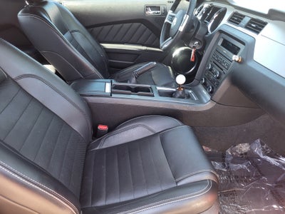 2013 Ford Mustang V6 Premium