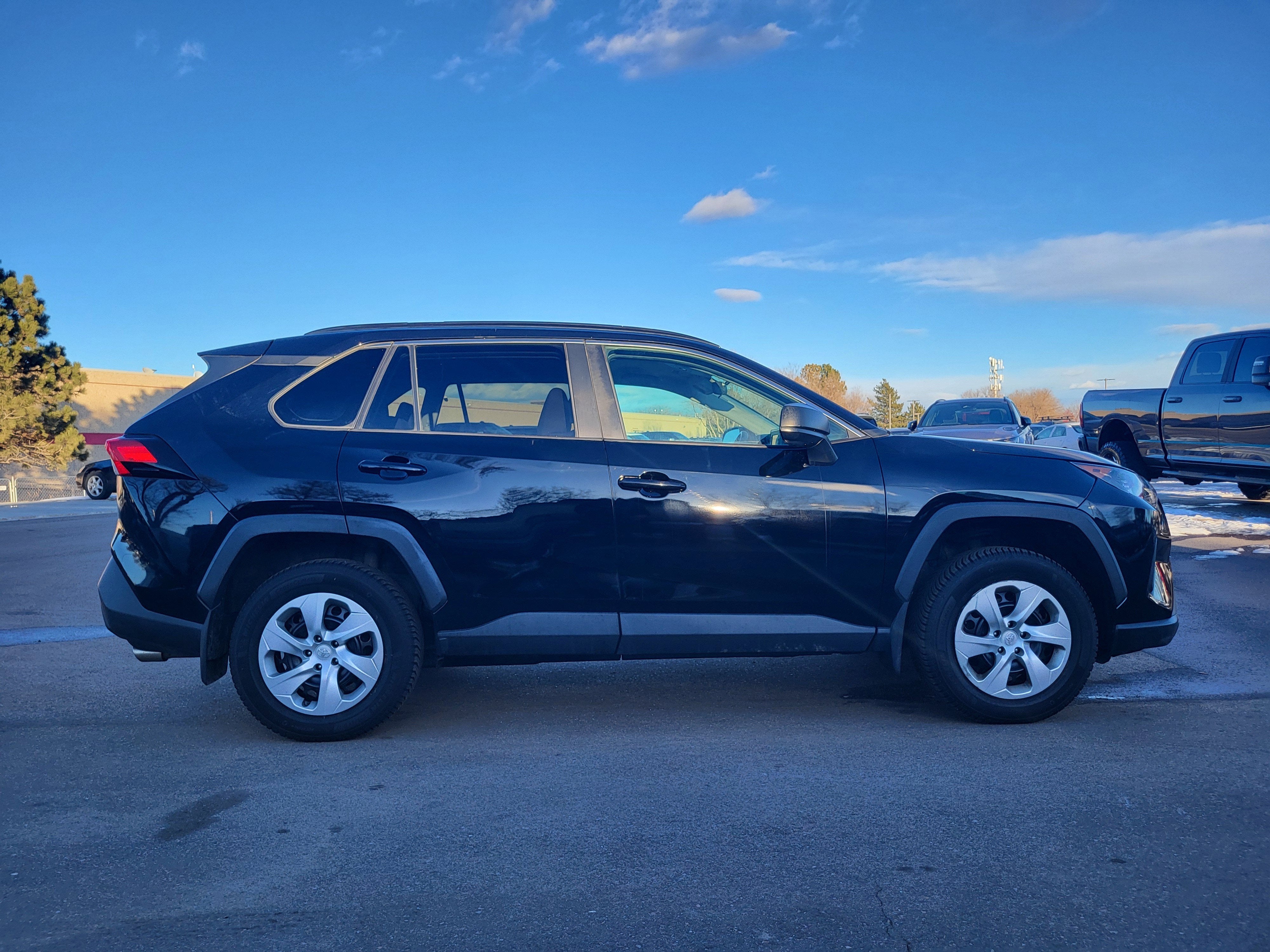 2019 Toyota RAV4 LE