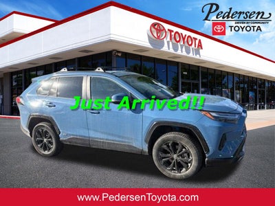 2022 Toyota RAV4 Hybrid SE