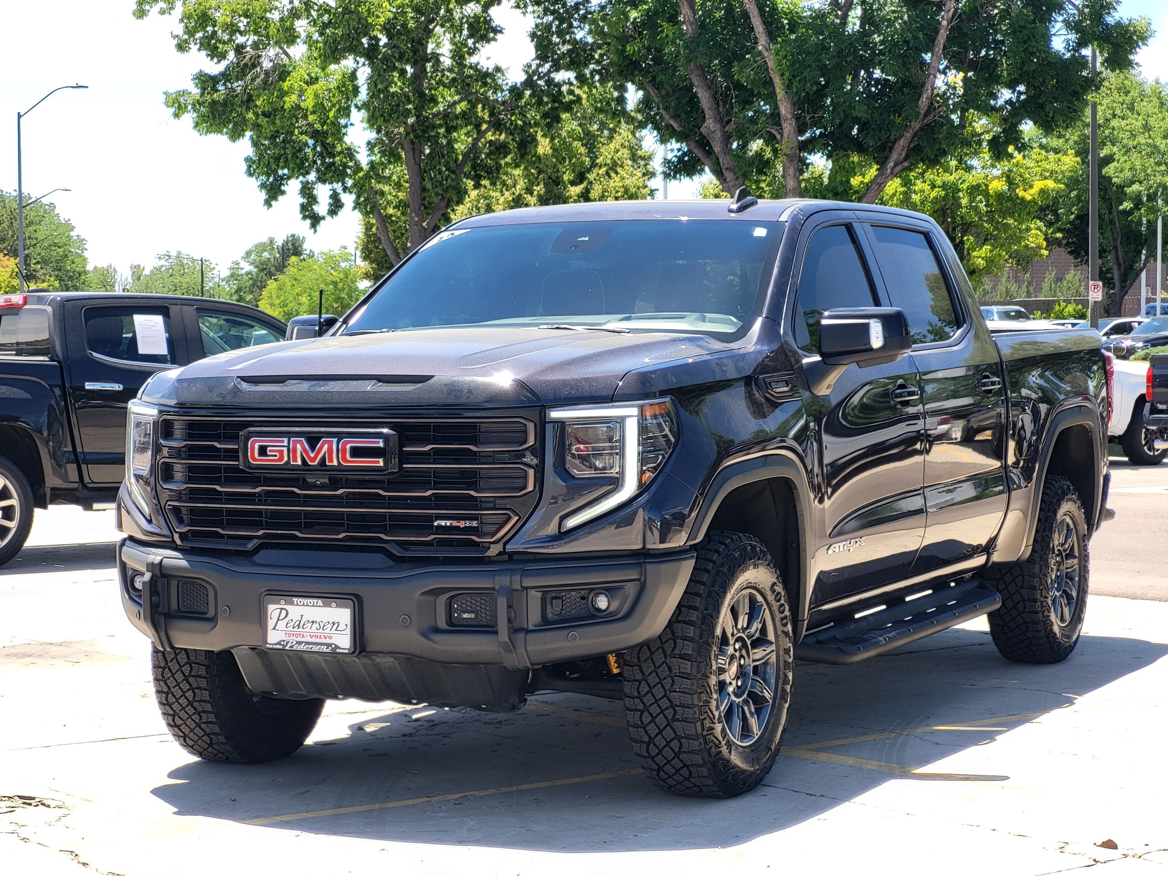 2024 GMC Sierra 1500 AT4X