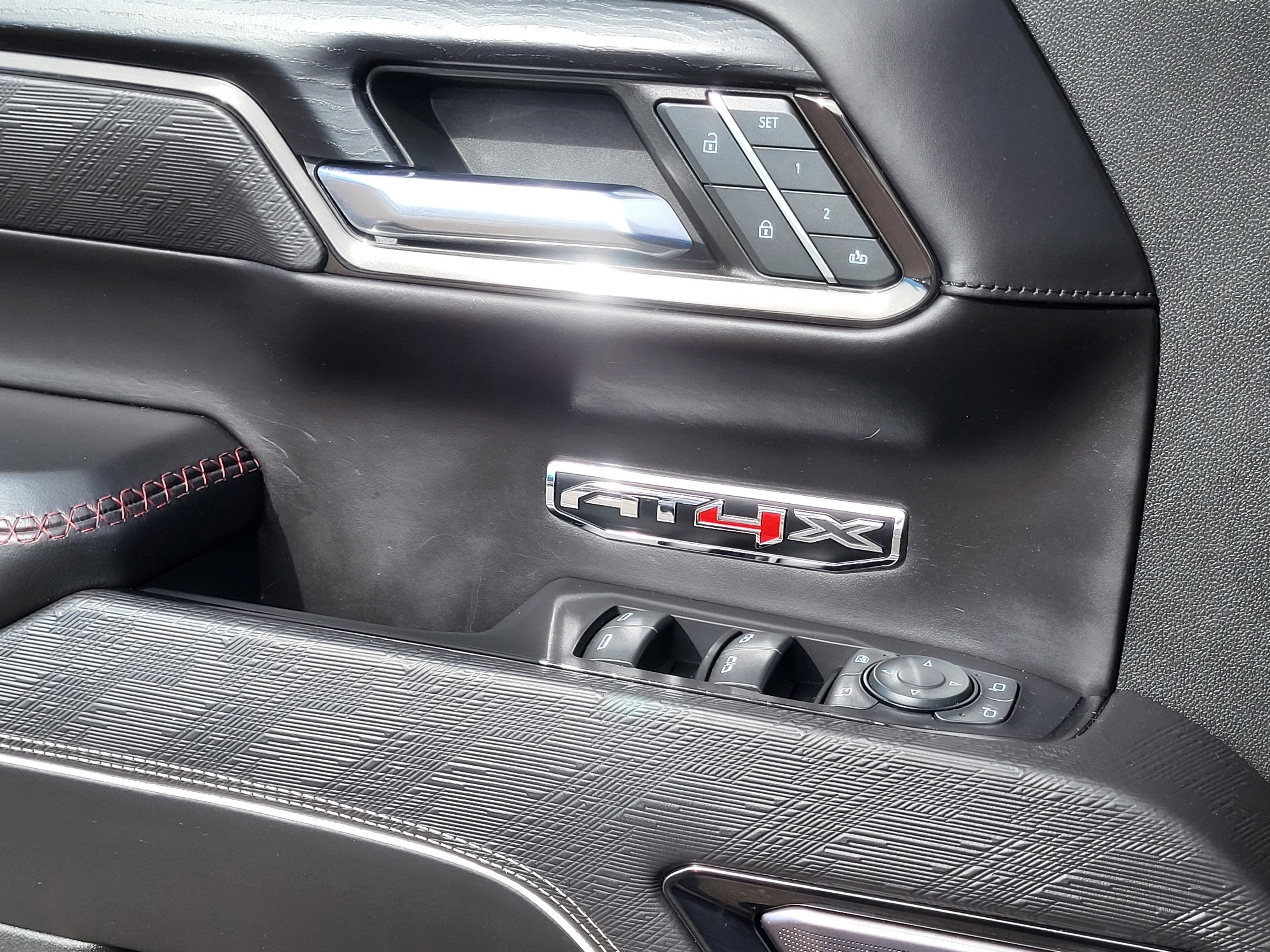 2023 GMC Sierra 1500 AT4X