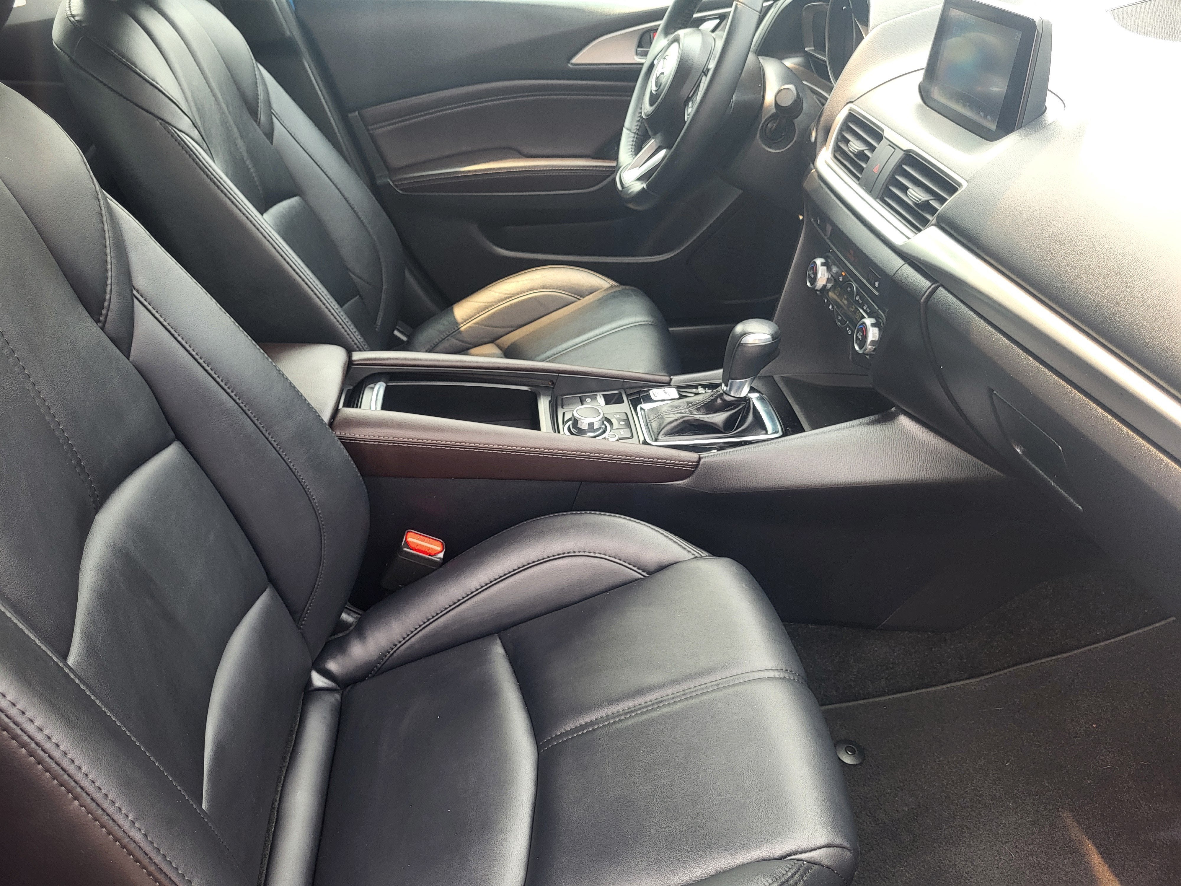 2018 Mazda Mazda3 Touring
