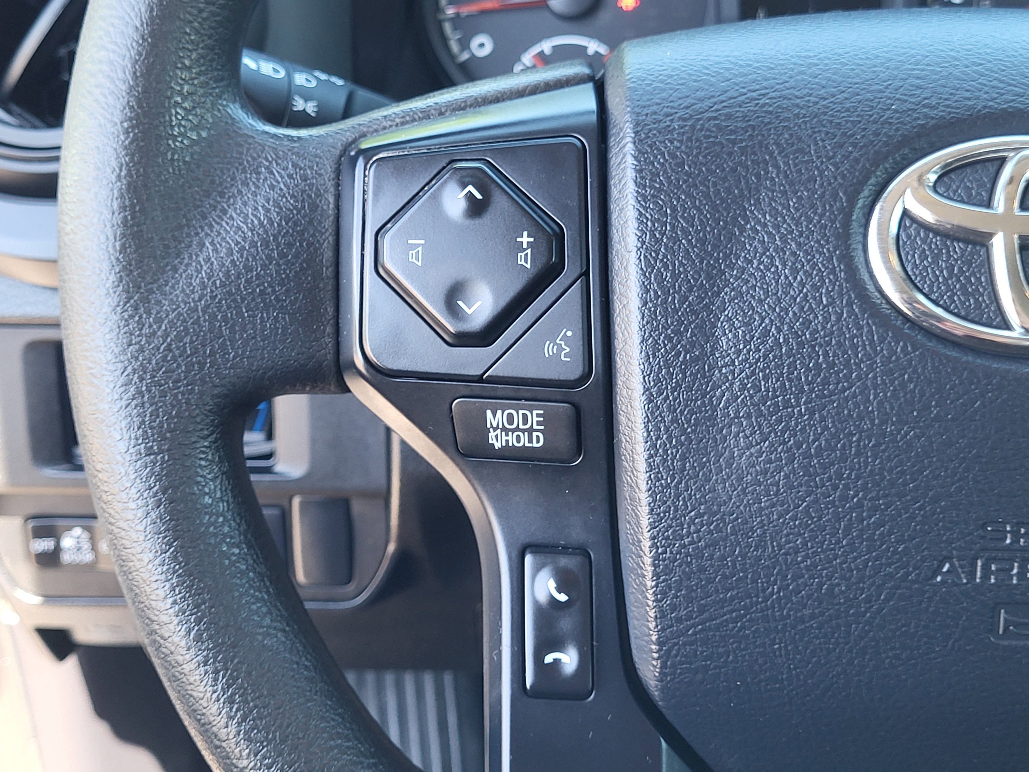 2019 Toyota Tacoma SR