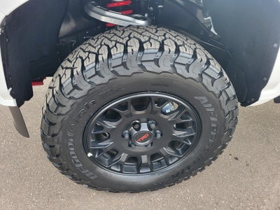 2025 Toyota Tacoma 4WD SR5