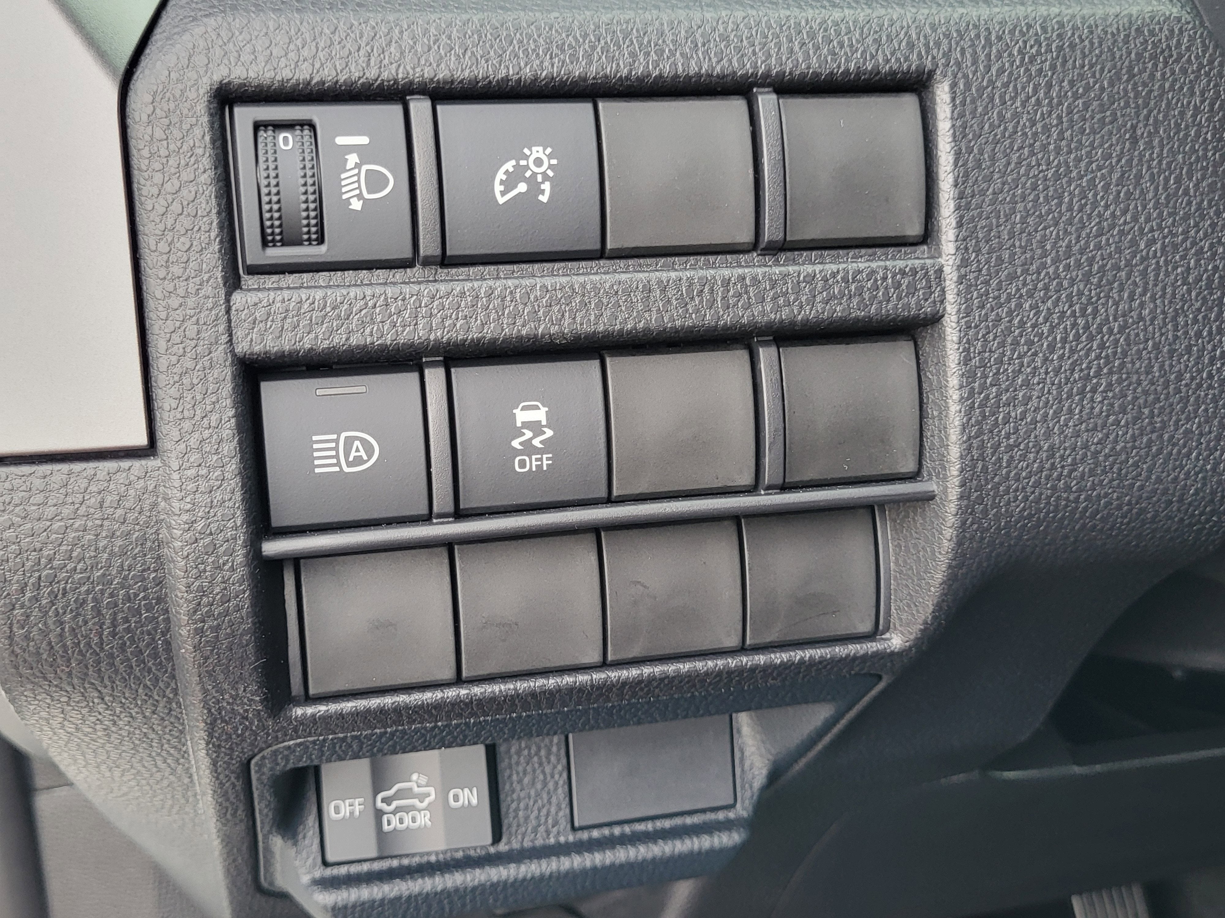 2025 Toyota Tacoma 4WD SR5