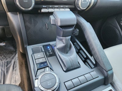 2024 Toyota Tacoma 4WD SR5