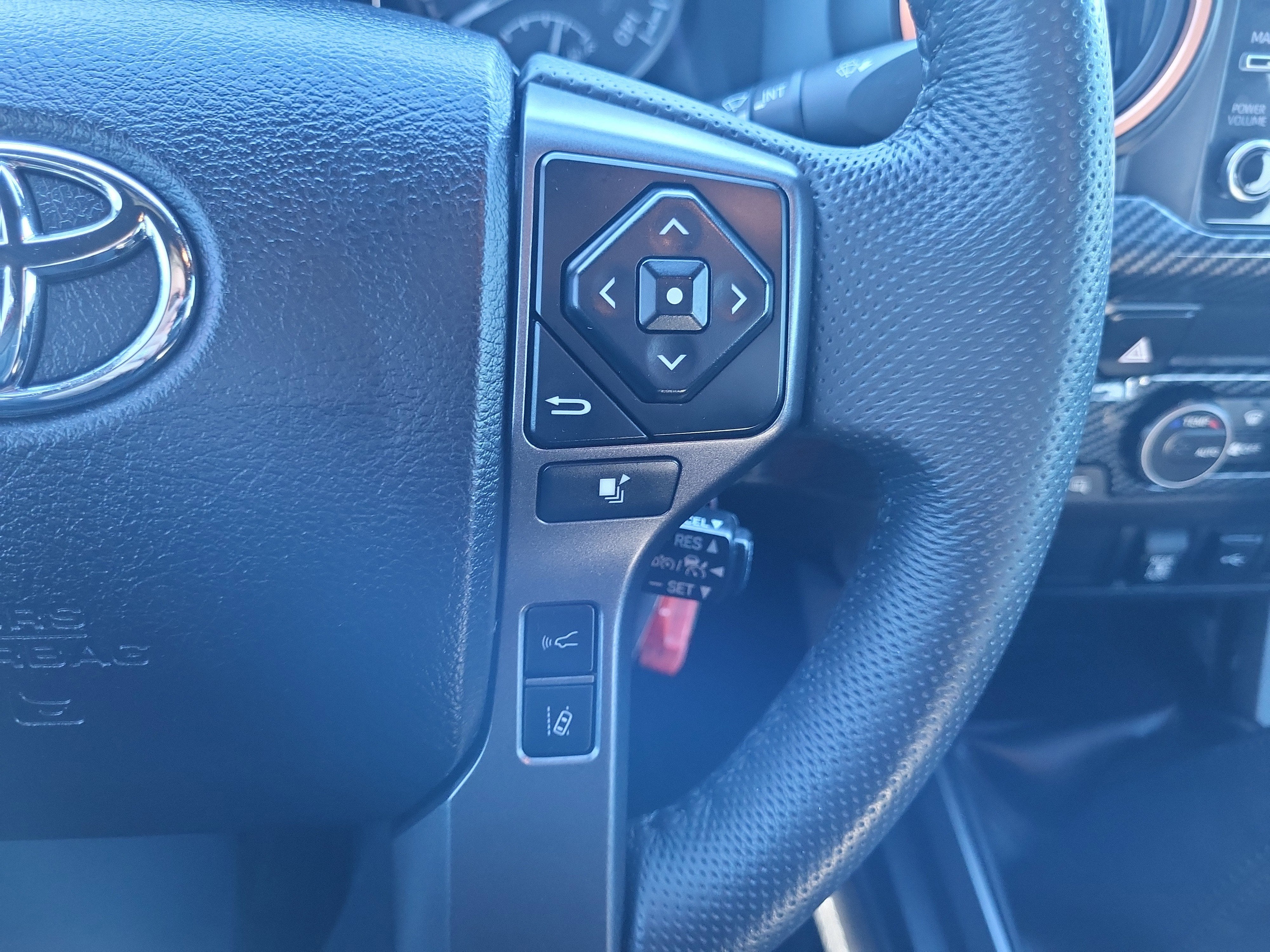 2022 Toyota Tacoma TRD Off-Road