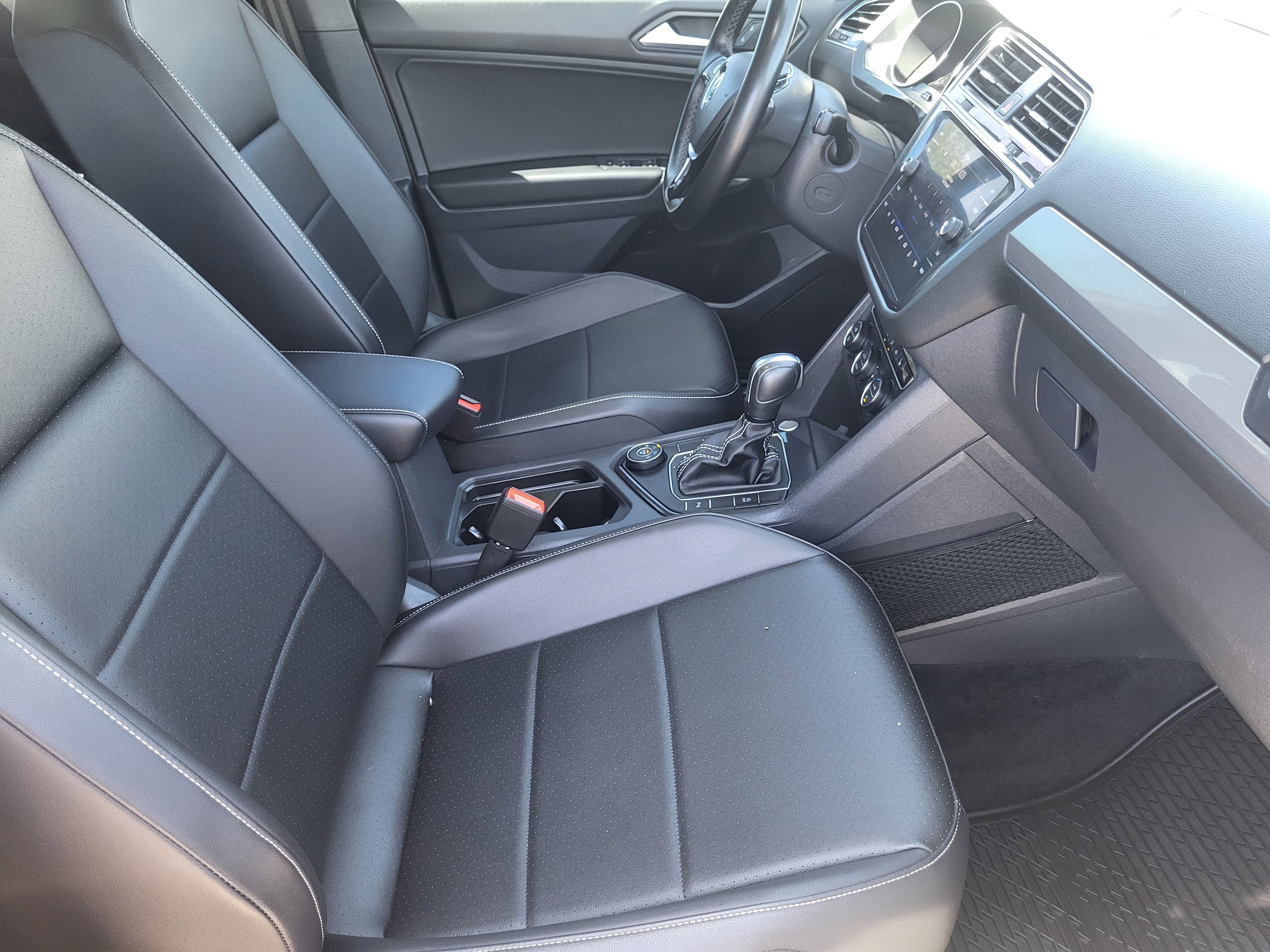 2021 Volkswagen Tiguan 2.0T SE R-Line Black