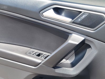2021 Volkswagen Tiguan 2.0T SE R-Line Black