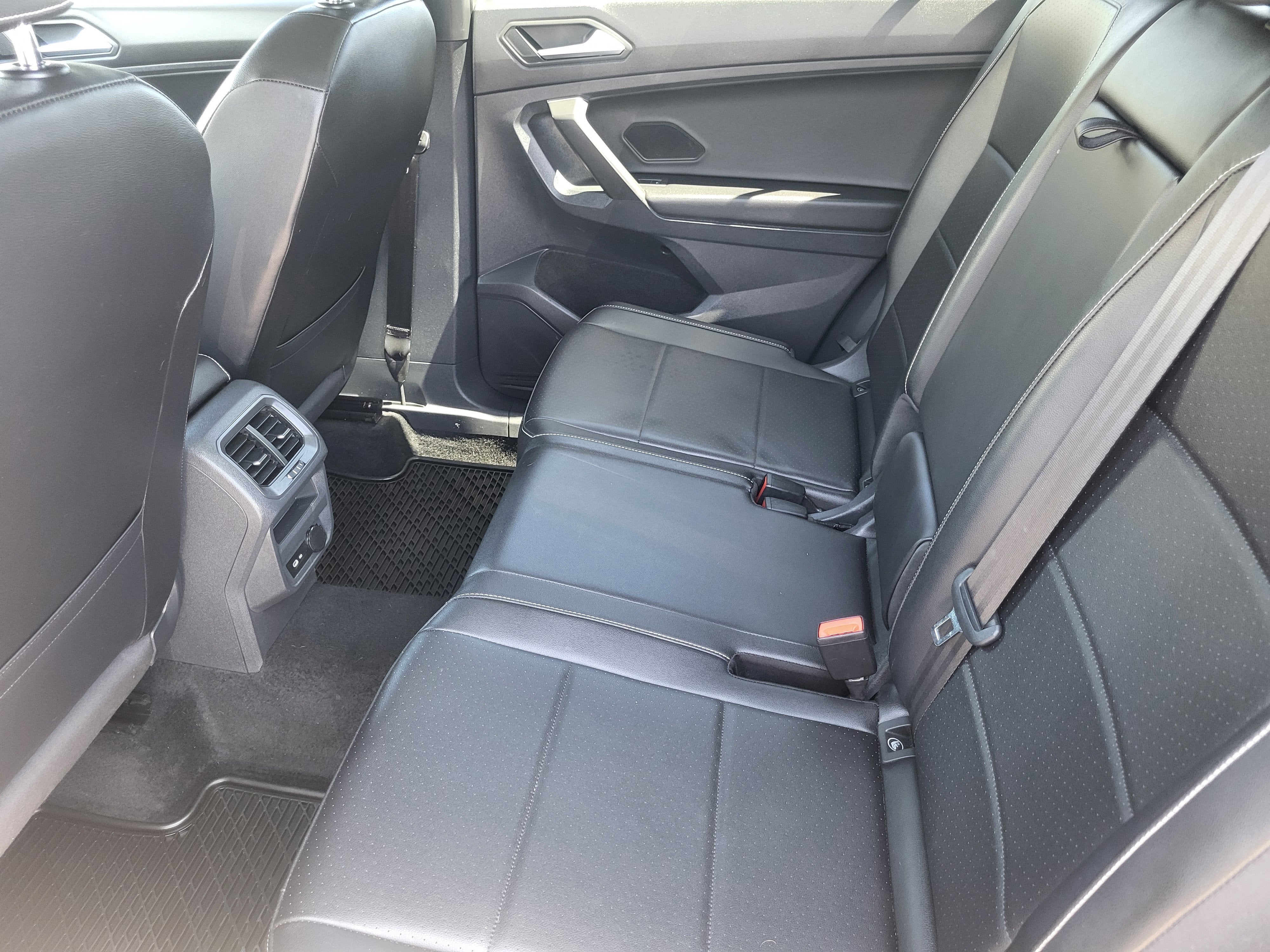 2021 Volkswagen Tiguan 2.0T SE R-Line Black