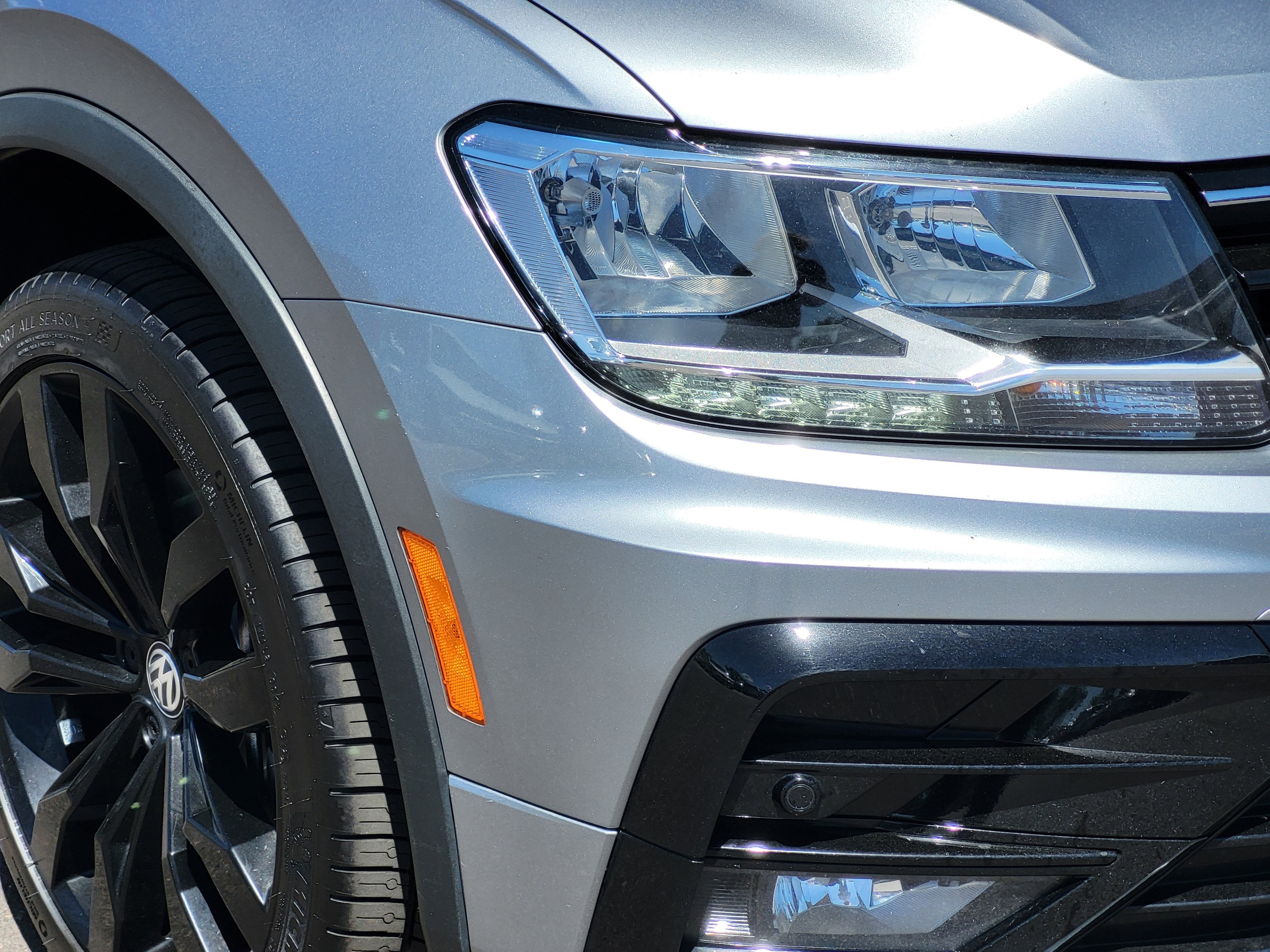 2021 Volkswagen Tiguan 2.0T SE R-Line Black