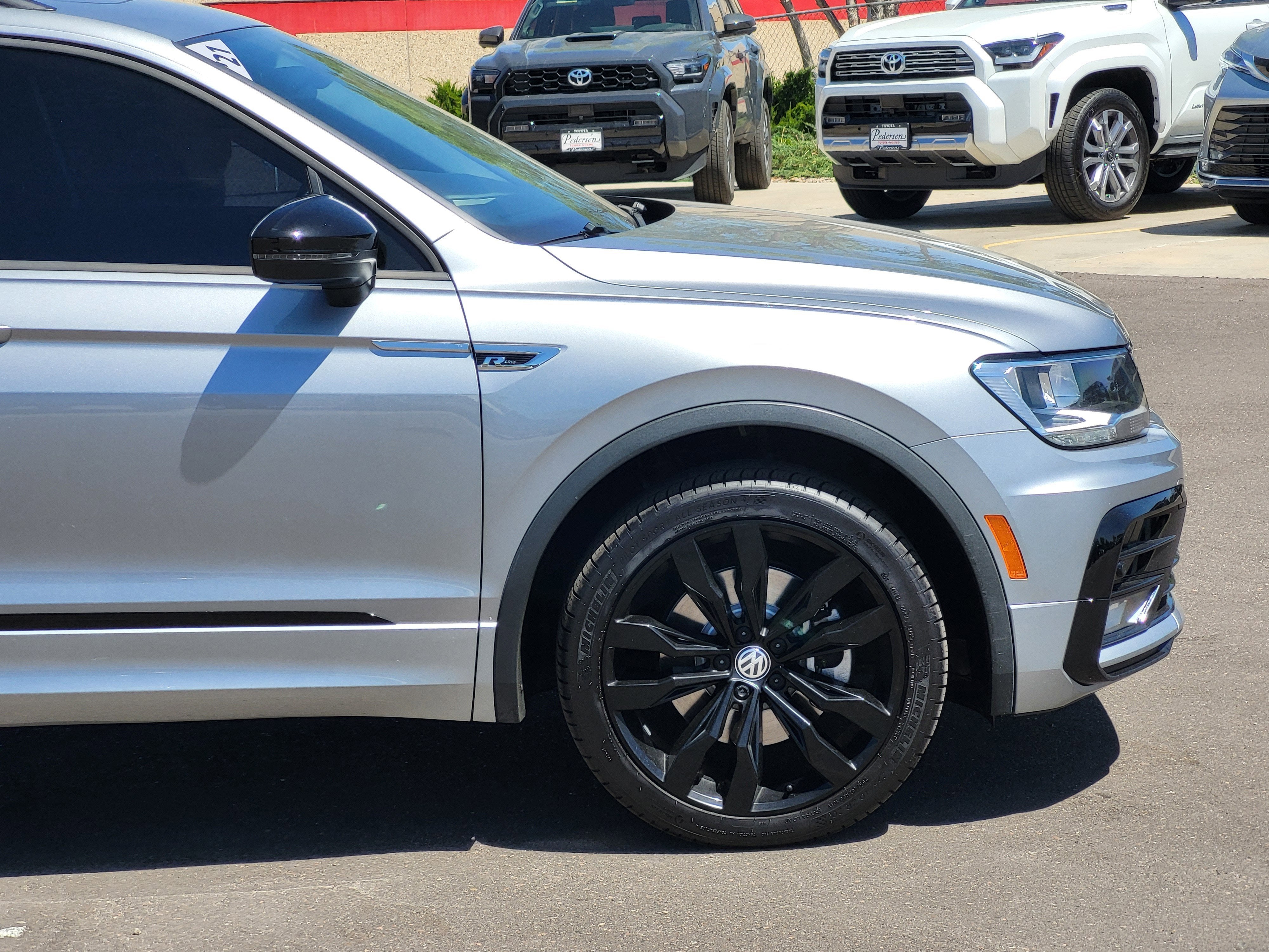 2021 Volkswagen Tiguan 2.0T SE R-Line Black