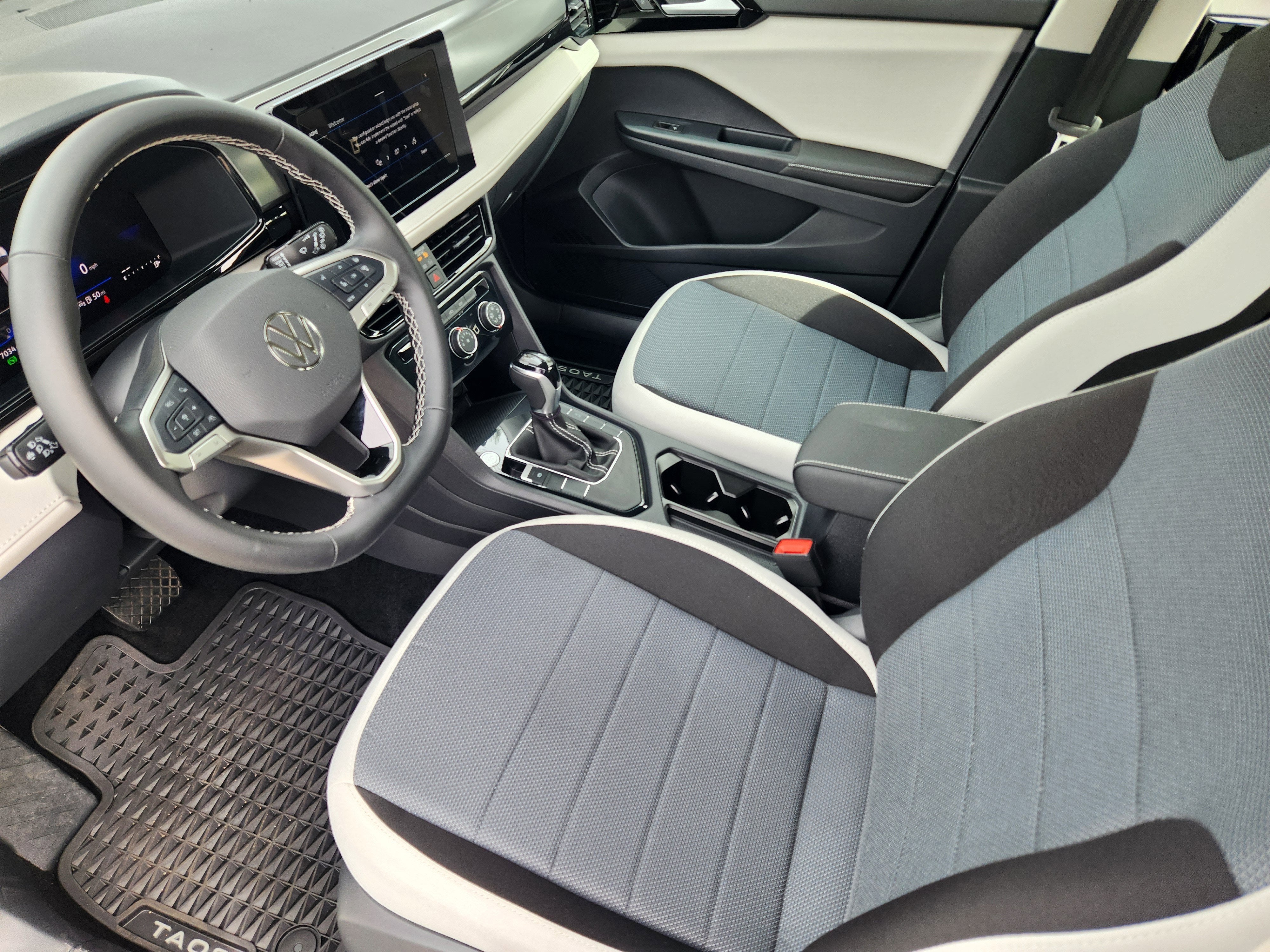 2025 Volkswagen Taos 1.5T S