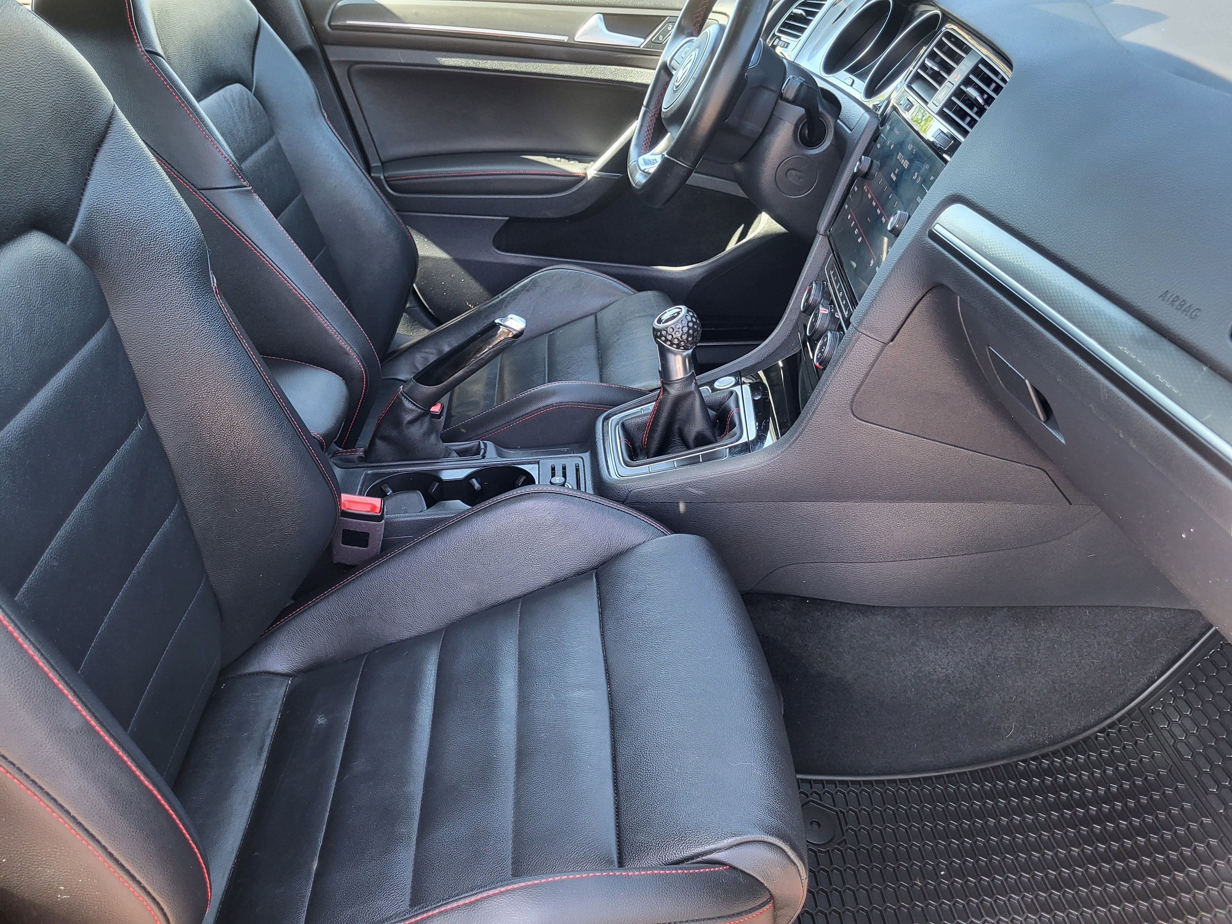 2018 Volkswagen Golf GTI 2.0T SE