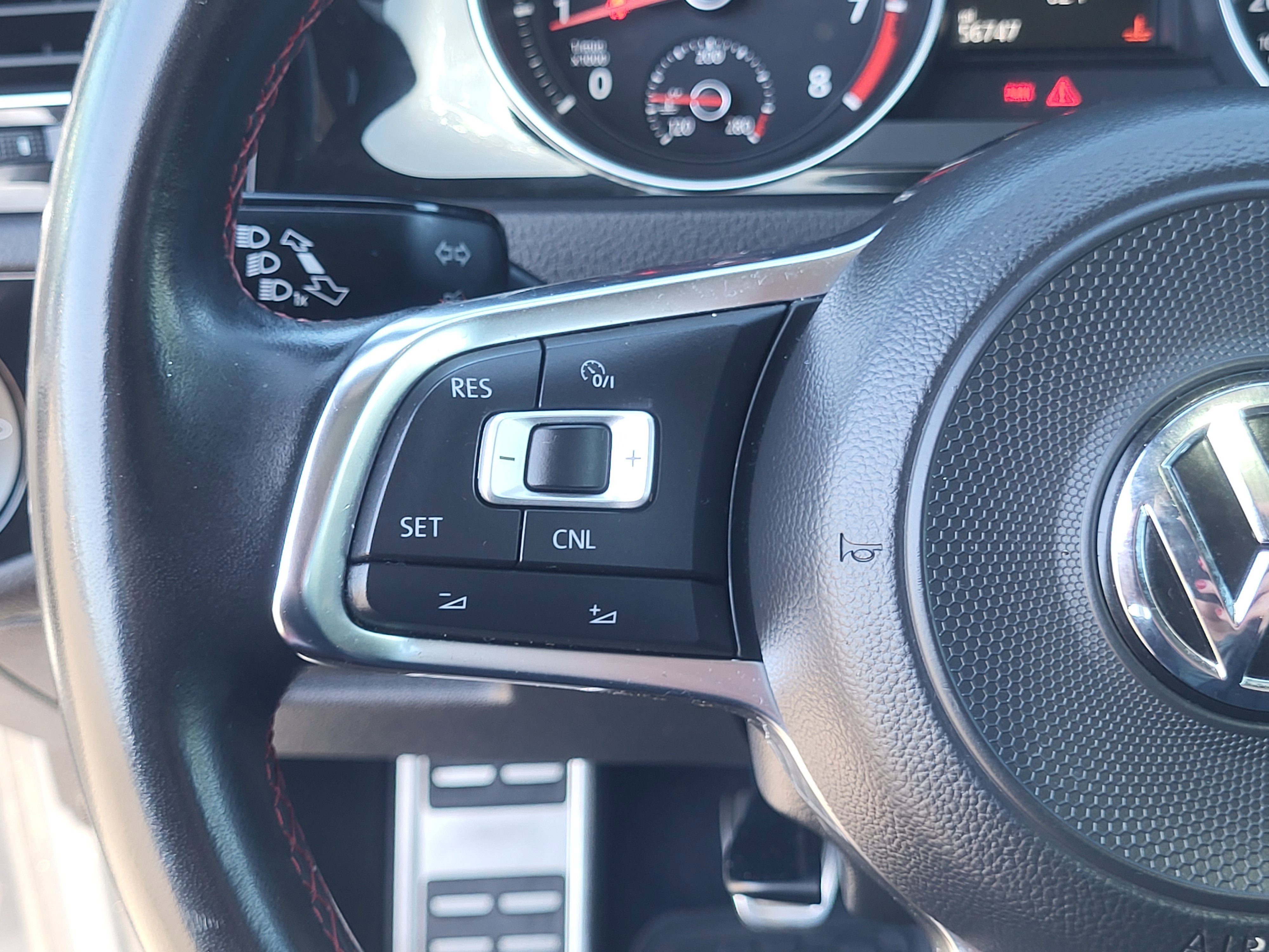 2018 Volkswagen Golf GTI 2.0T SE