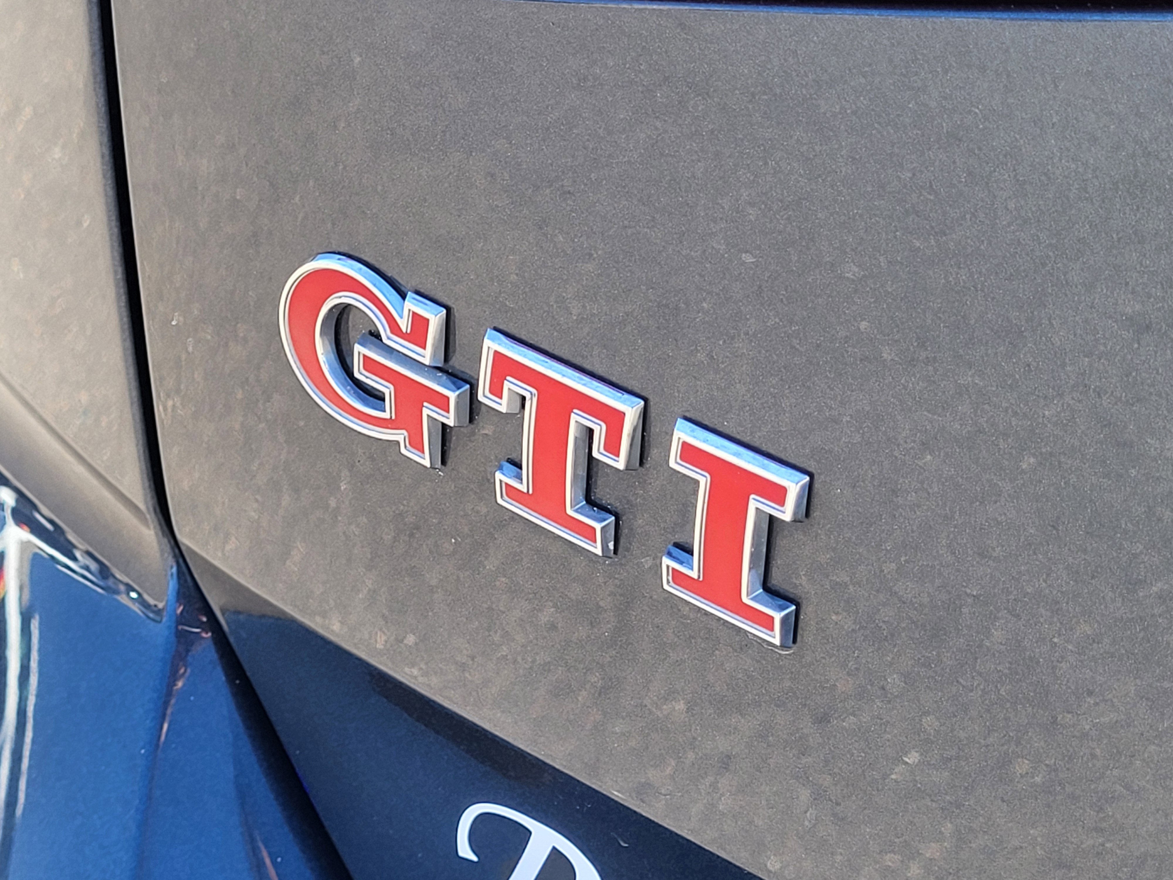 2018 Volkswagen Golf GTI 2.0T SE