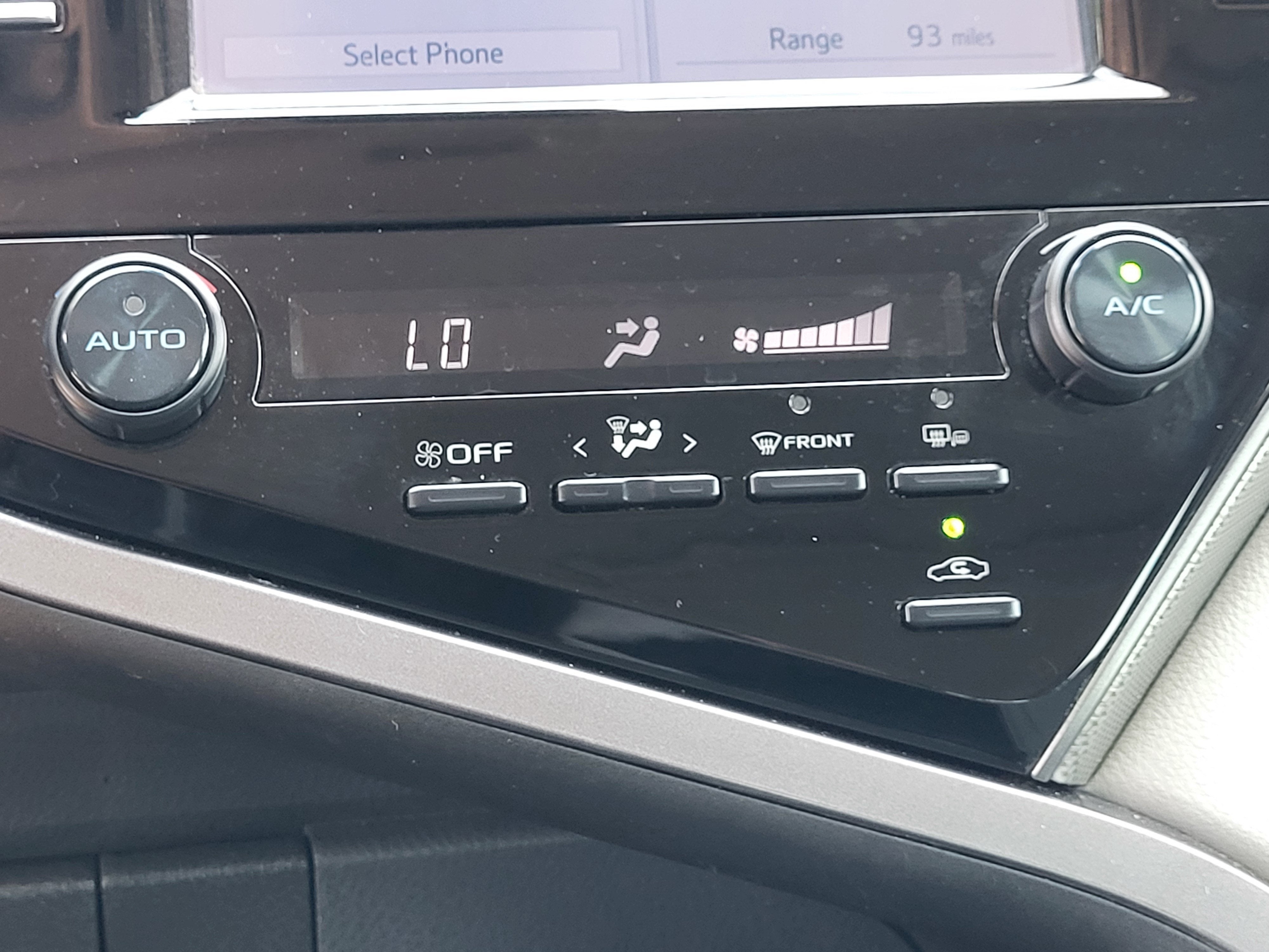 2019 Toyota Camry SE