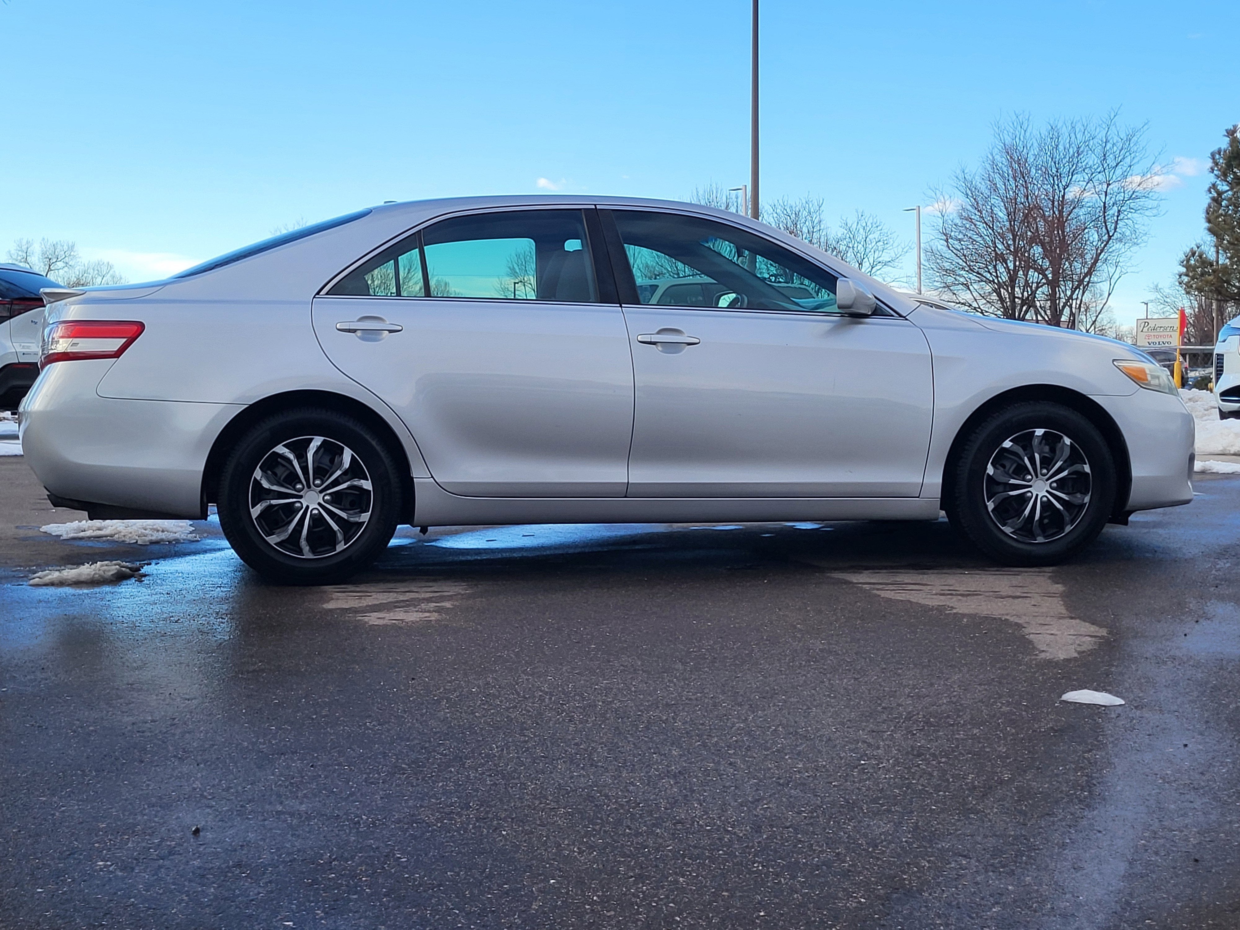 2010 Toyota Camry LE