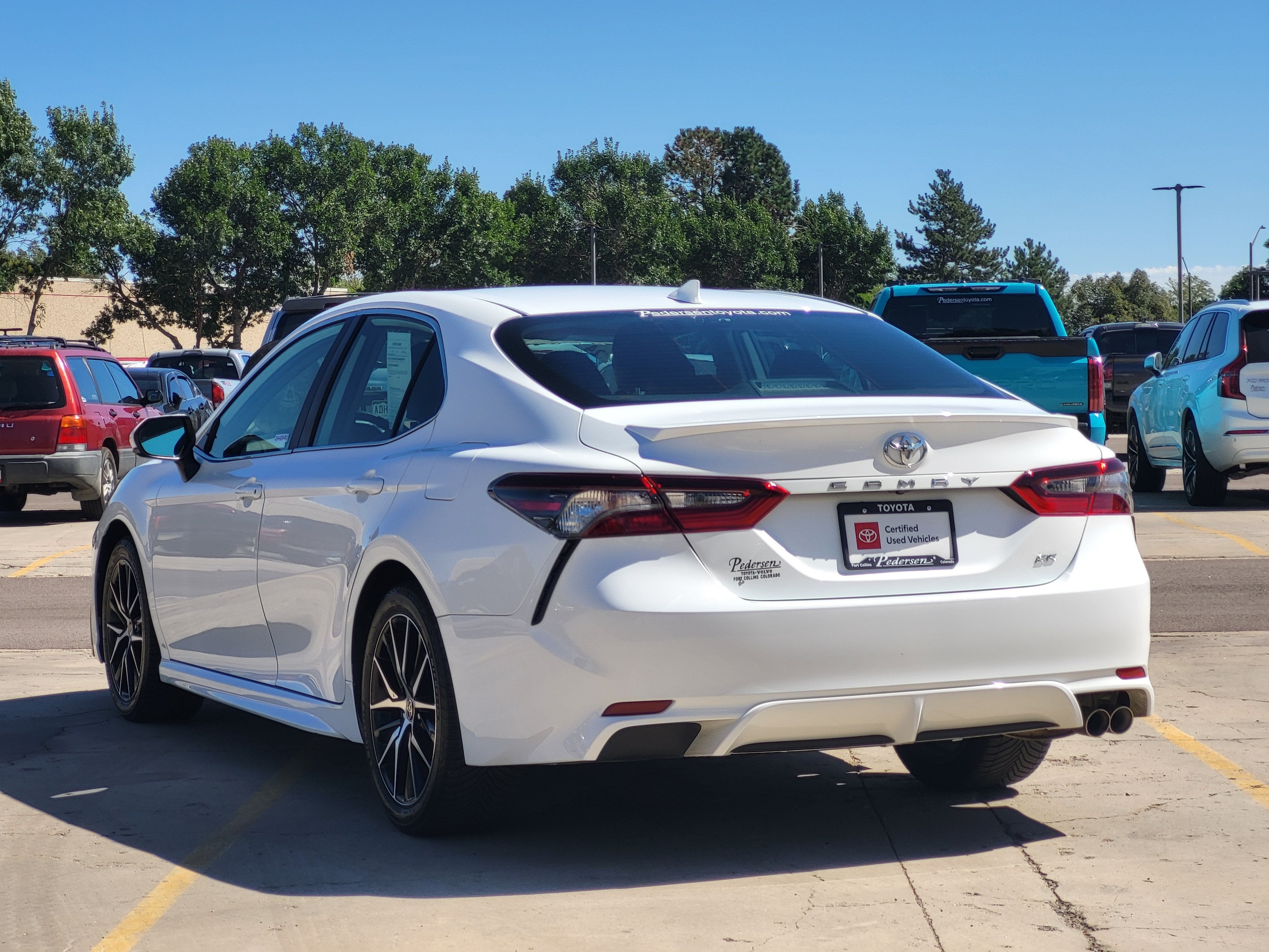 2024 Toyota Camry SE
