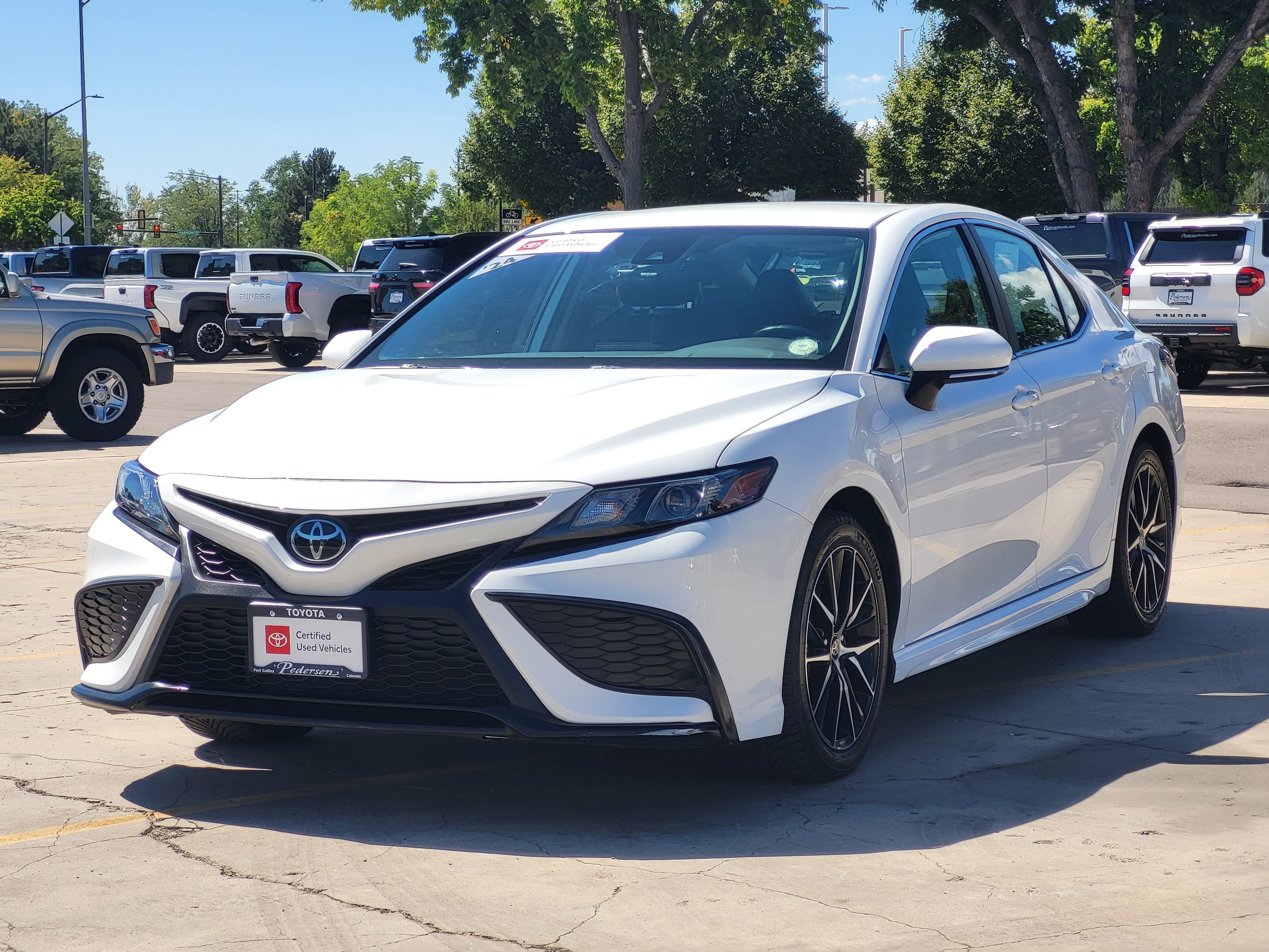 2024 Toyota Camry SE