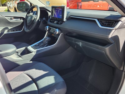 2025 Toyota RAV4 hybrid XLE XLE