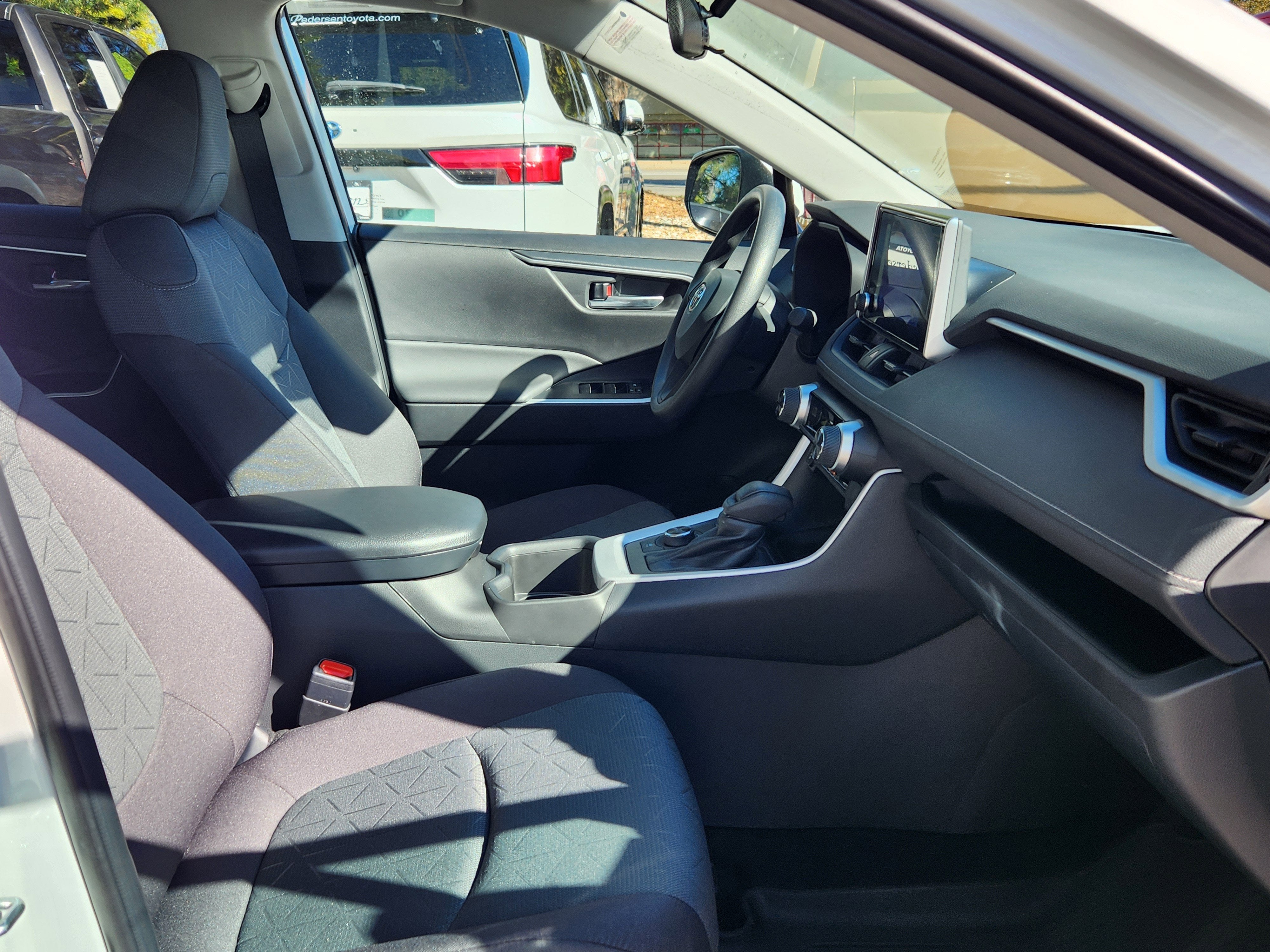 2025 Toyota RAV4 hybrid XLE XLE