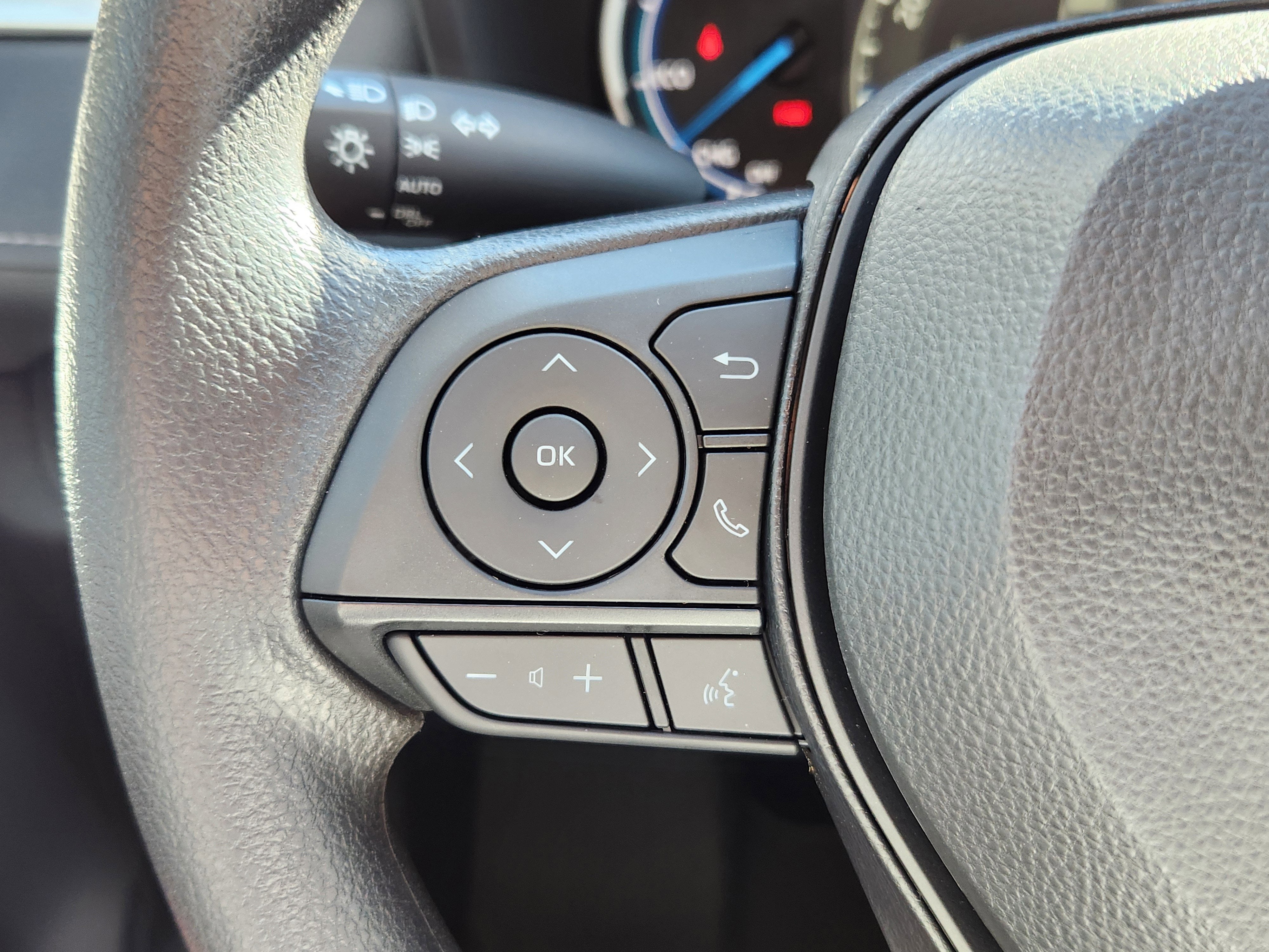 2025 Toyota RAV4 hybrid XLE XLE