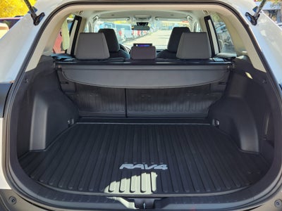 2025 Toyota RAV4 Hybrid XLE XLE