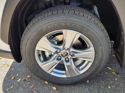 2025 Toyota RAV4 Hybrid XLE XLE