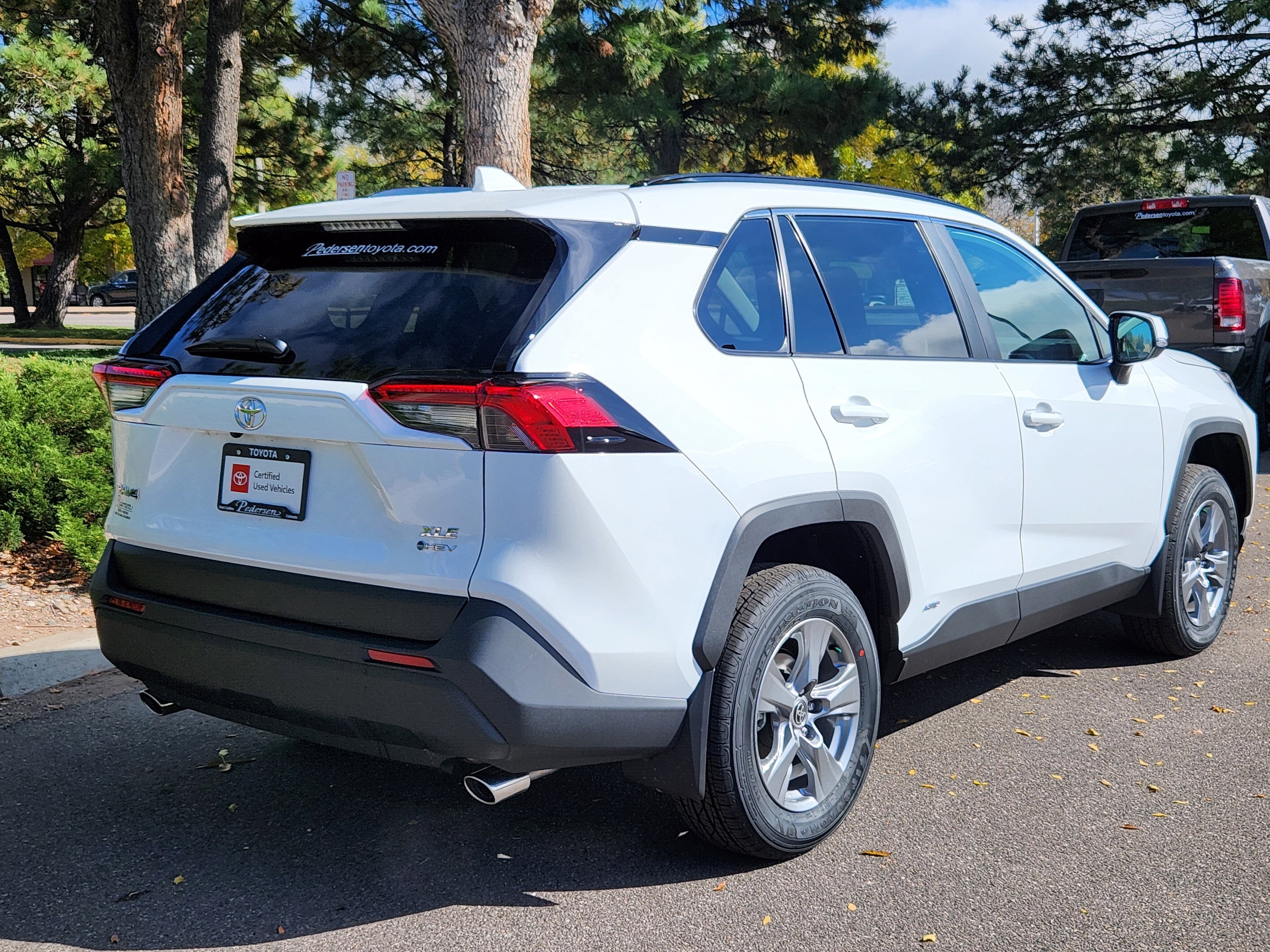 2025 Toyota RAV4 Hybrid XLE XLE