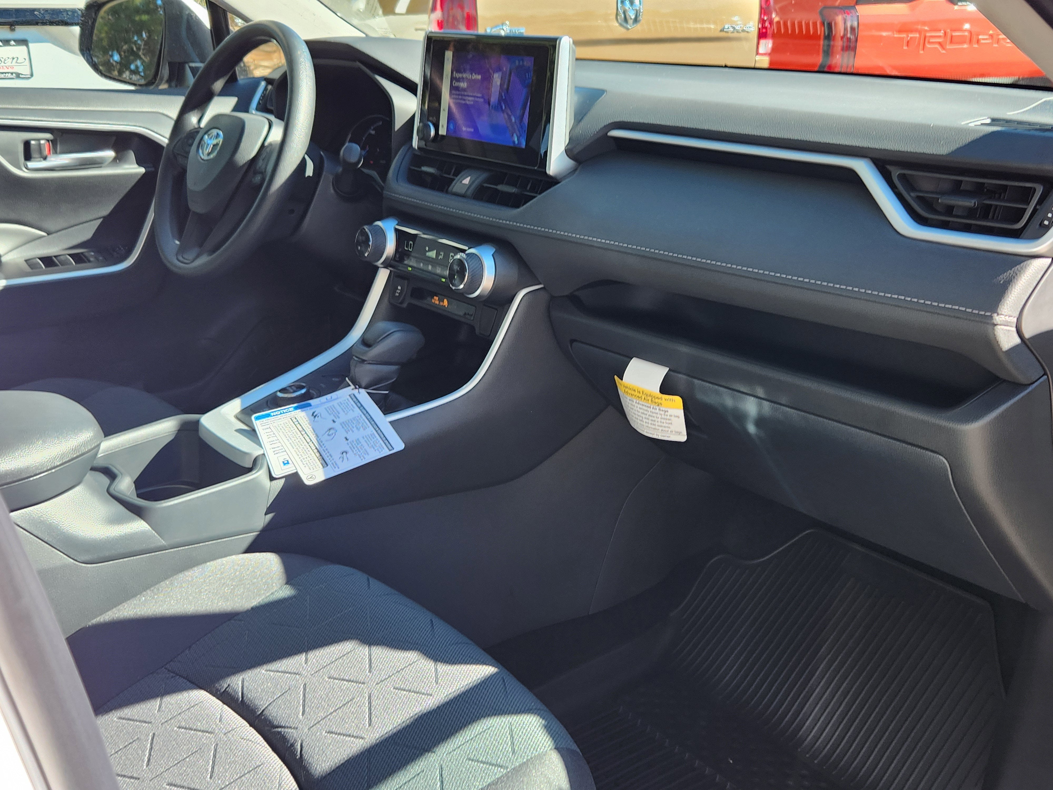 2025 Toyota RAV4 Hybrid XLE XLE