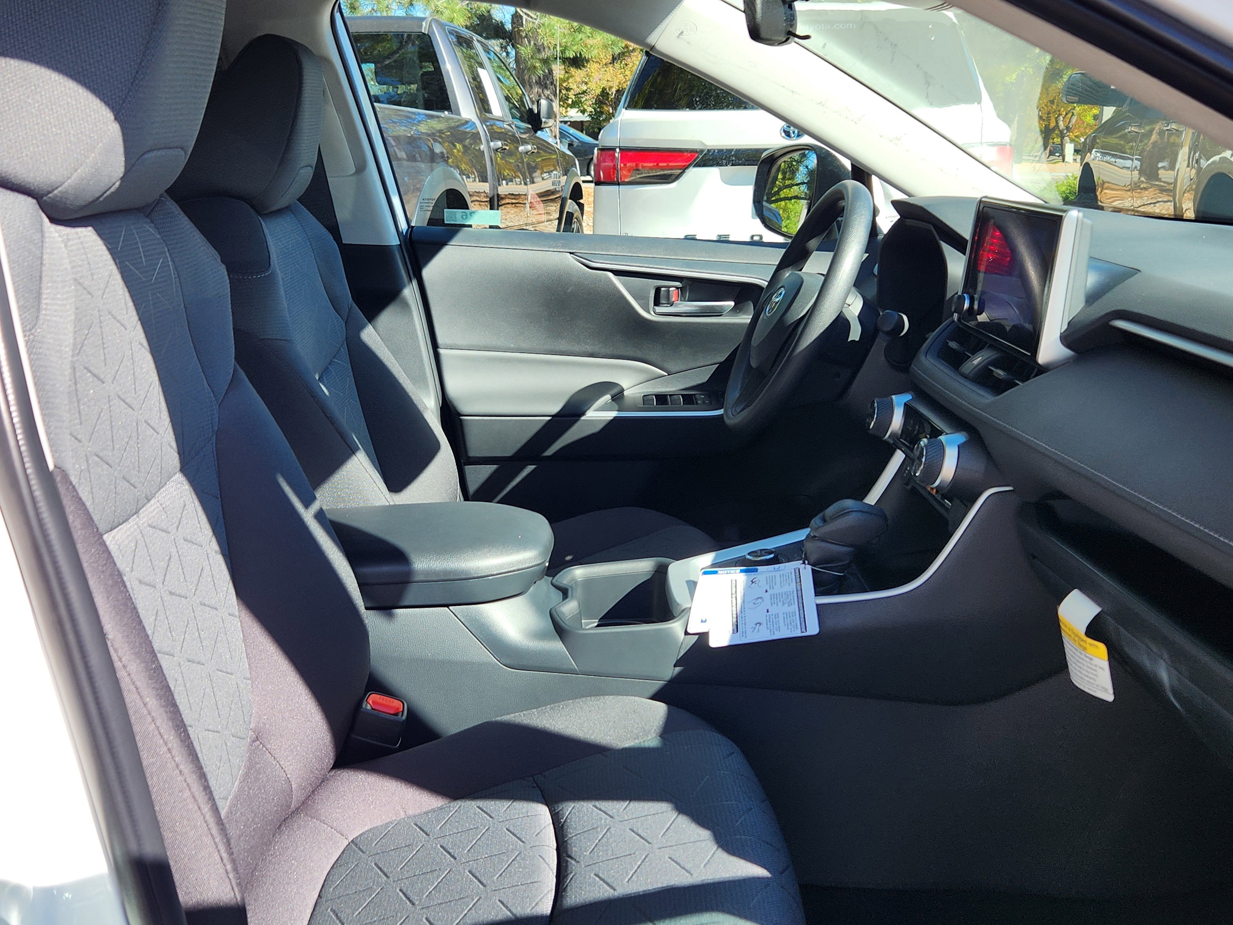 2025 Toyota RAV4 Hybrid XLE XLE