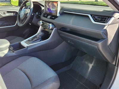 2025 Toyota RAV4 Hybrid XLE XLE