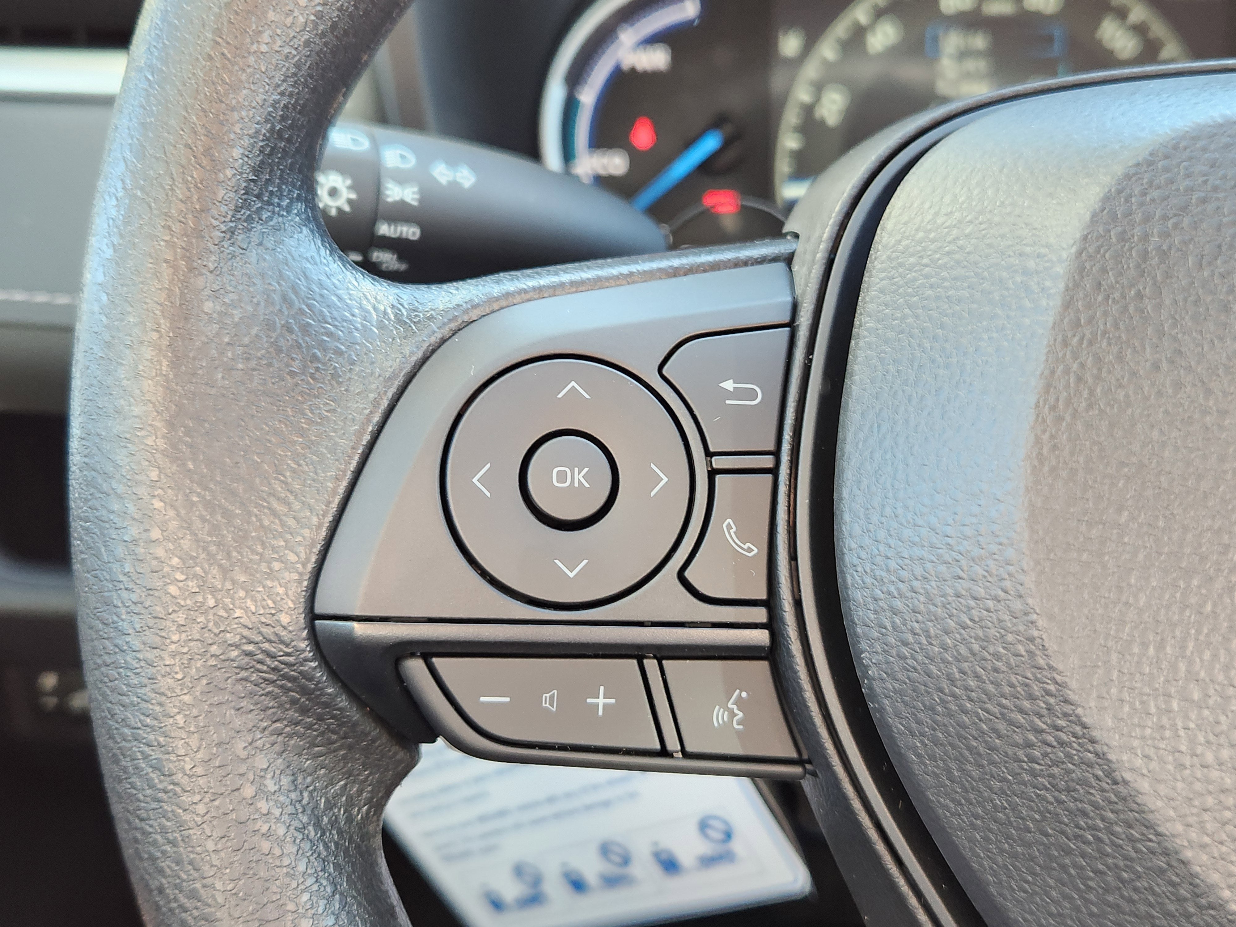 2025 Toyota RAV4 Hybrid XLE XLE