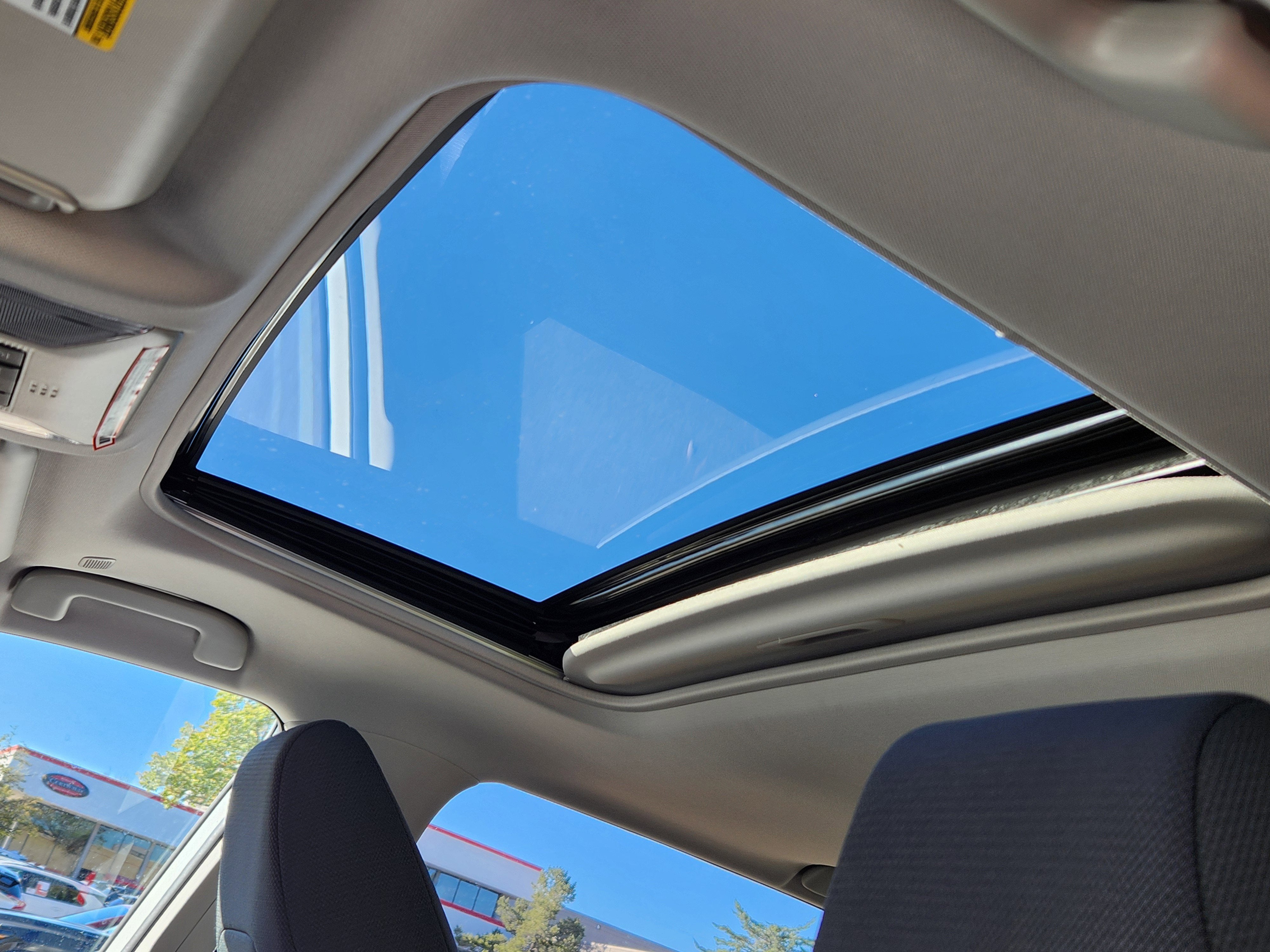 2025 Toyota RAV4 Hybrid XLE XLE